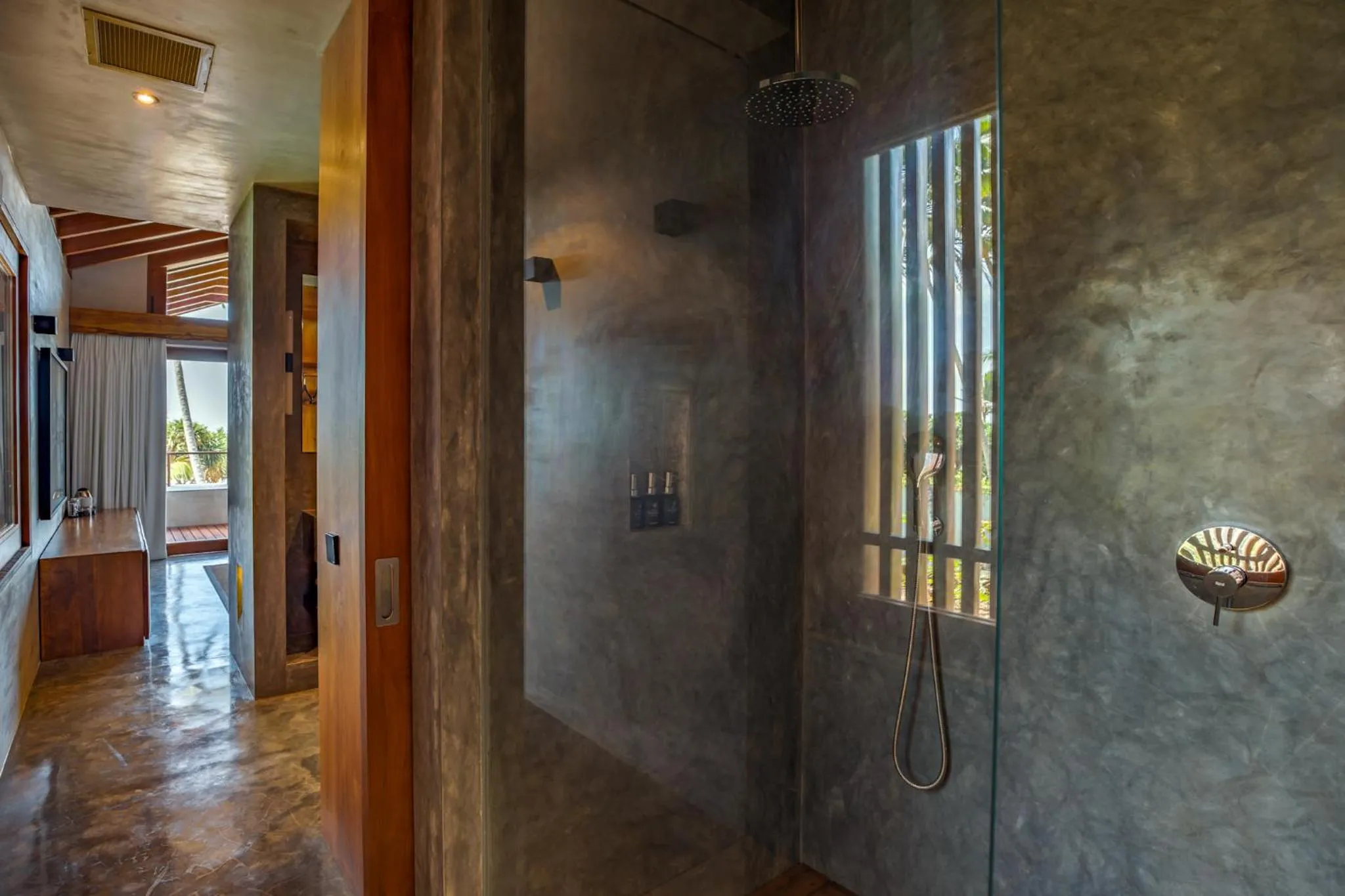 Bathroom in Villa Thamburu, Bentota