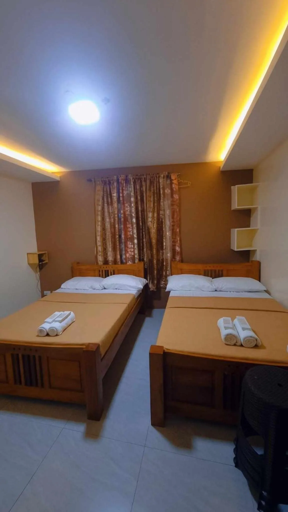 Bed in Visita highland Inn