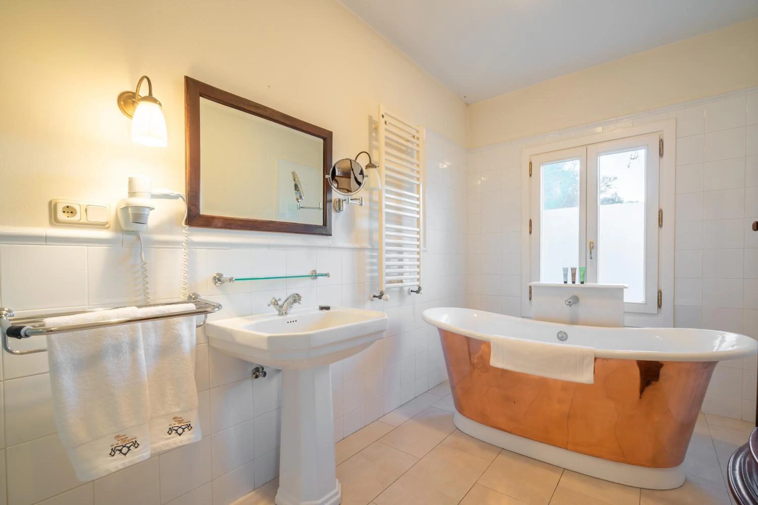 Bathroom in Hotel La Fuente de la Higuera