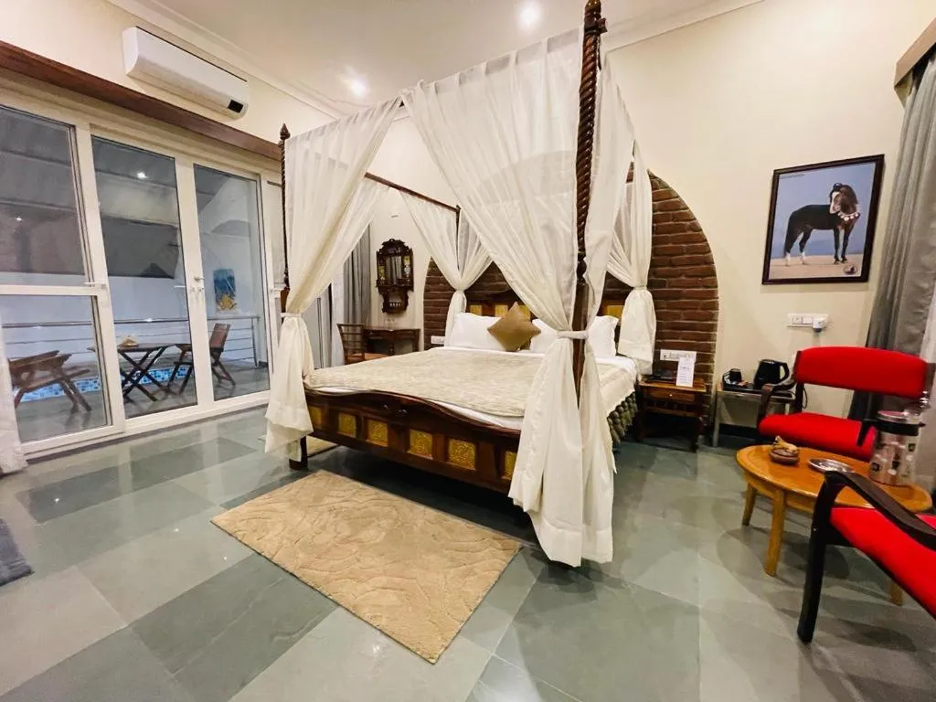 Superior King Room in Dev Villa Resort