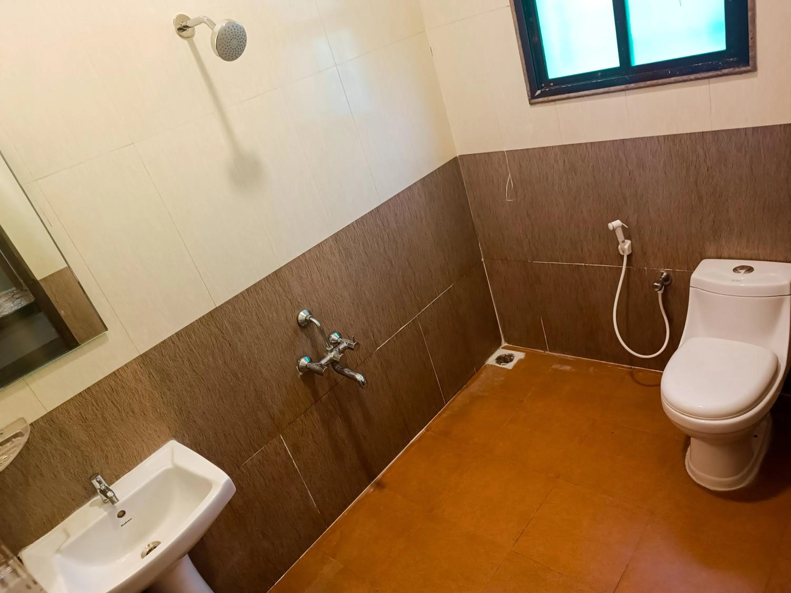 Shower in Advaitha Serenity Resorts