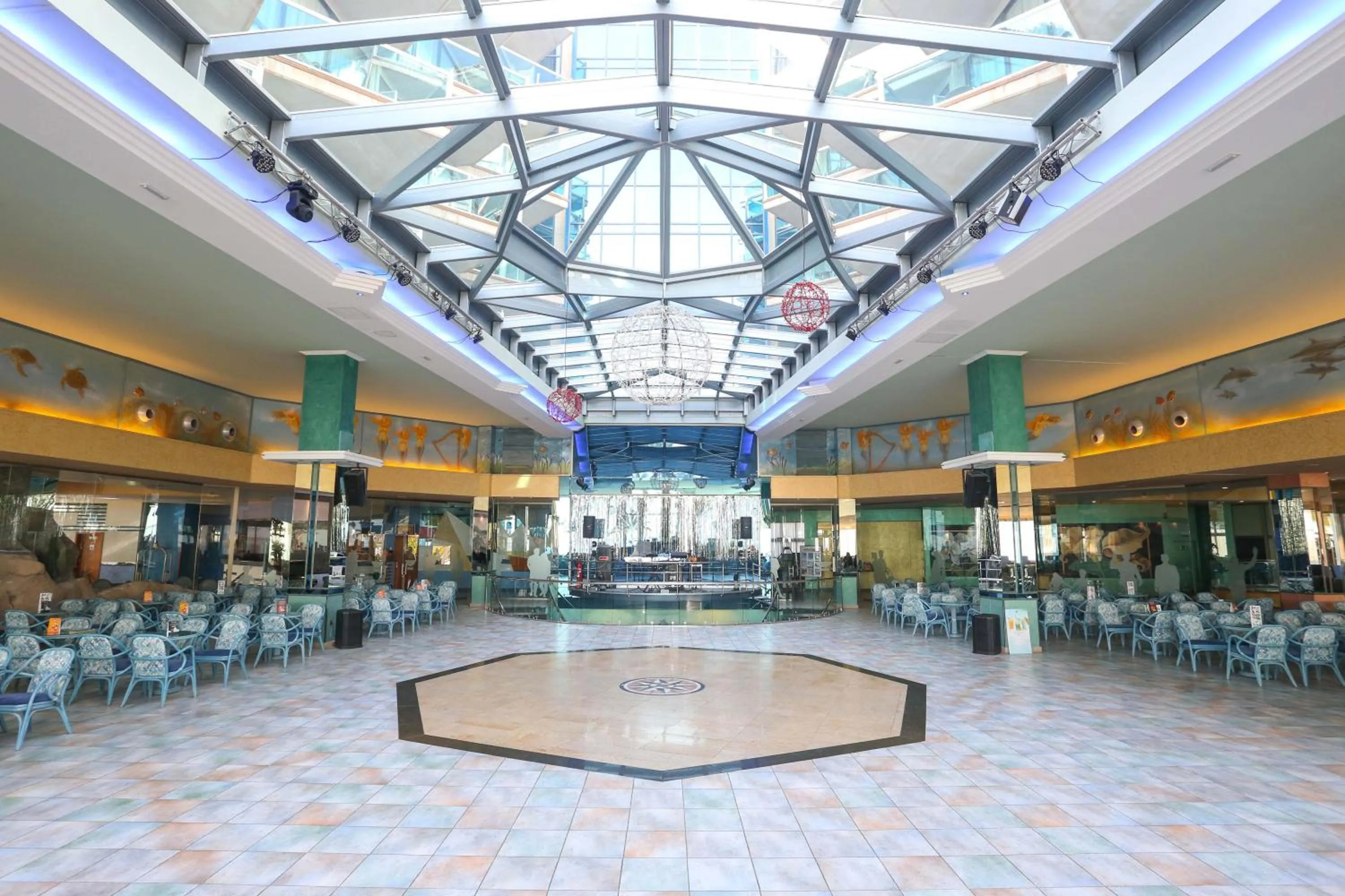 Lounge or bar in KAKTUS Hotel Kaktus Albir
