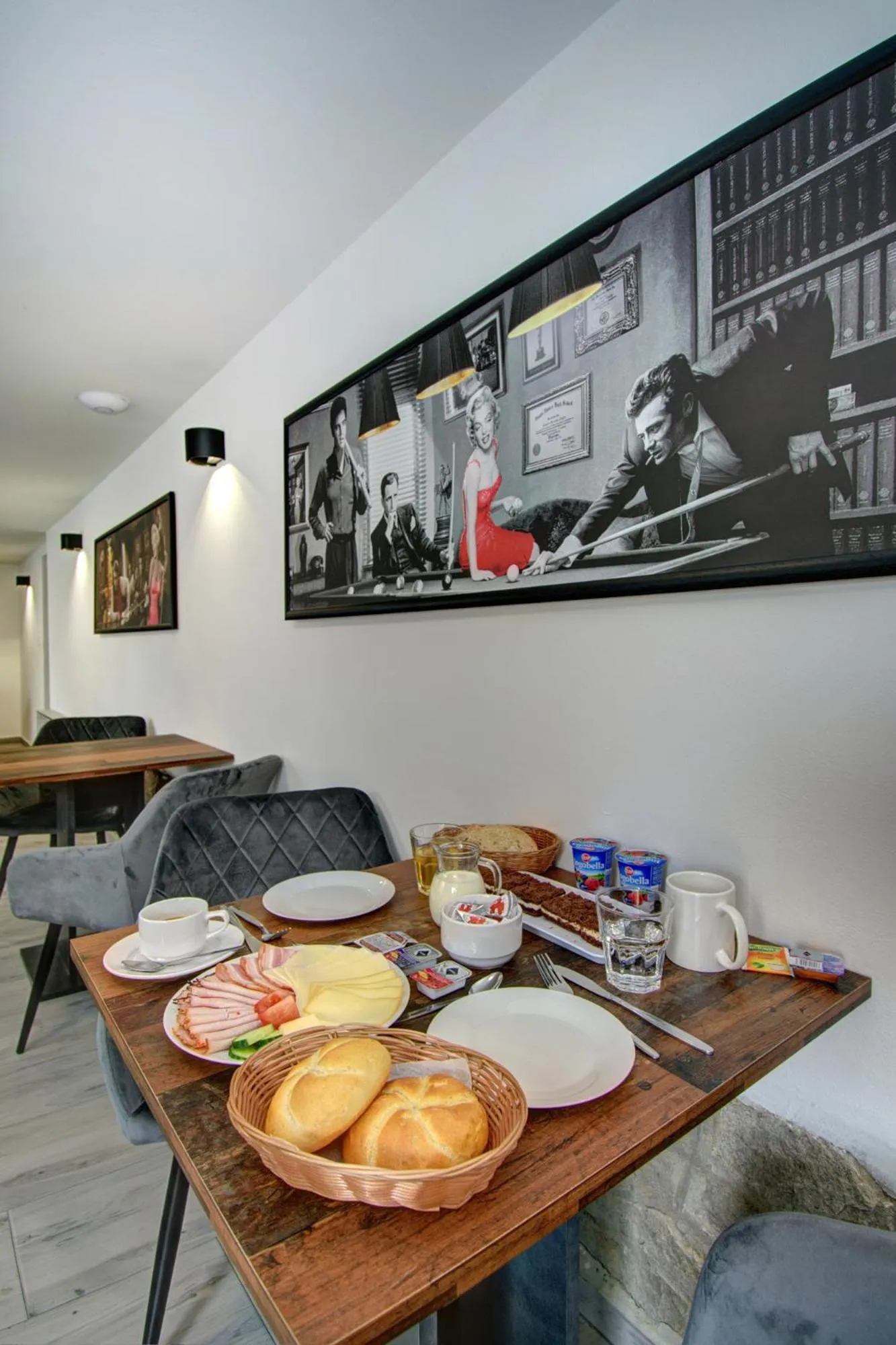 Breakfast in Vila Vyšehrad