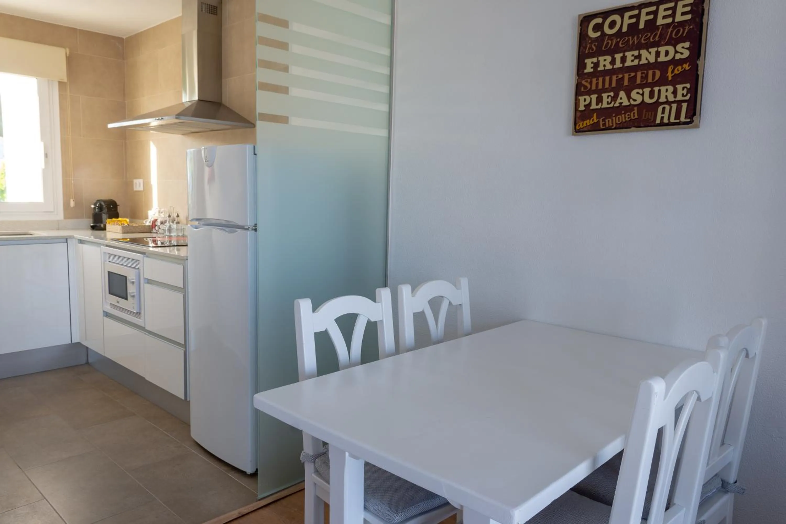 Kitchen or kitchenette in Naranjos Resort Menorca