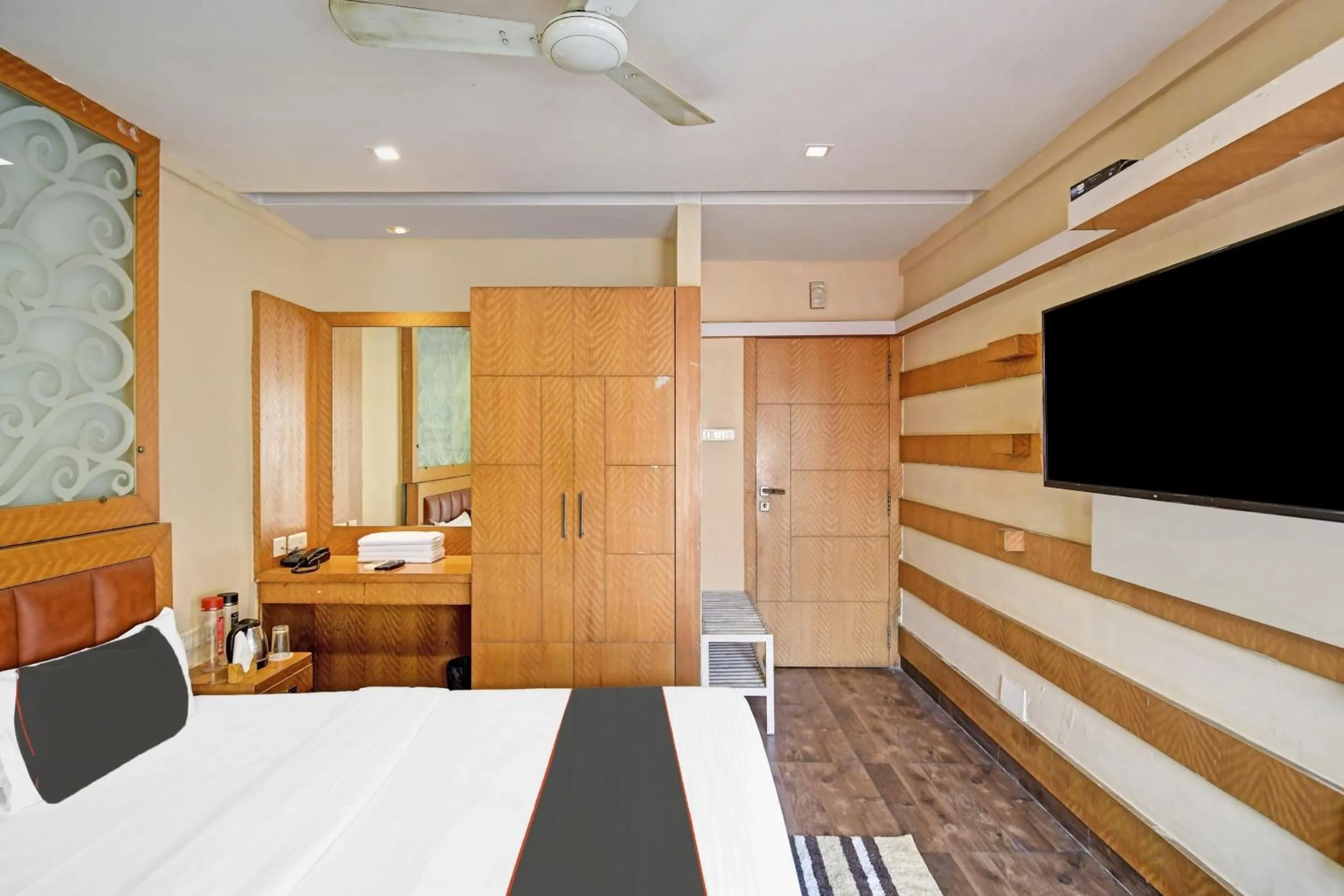 Bedroom, Bed in Super Collection O Avenue Regency Near Kalighat Kali Temple