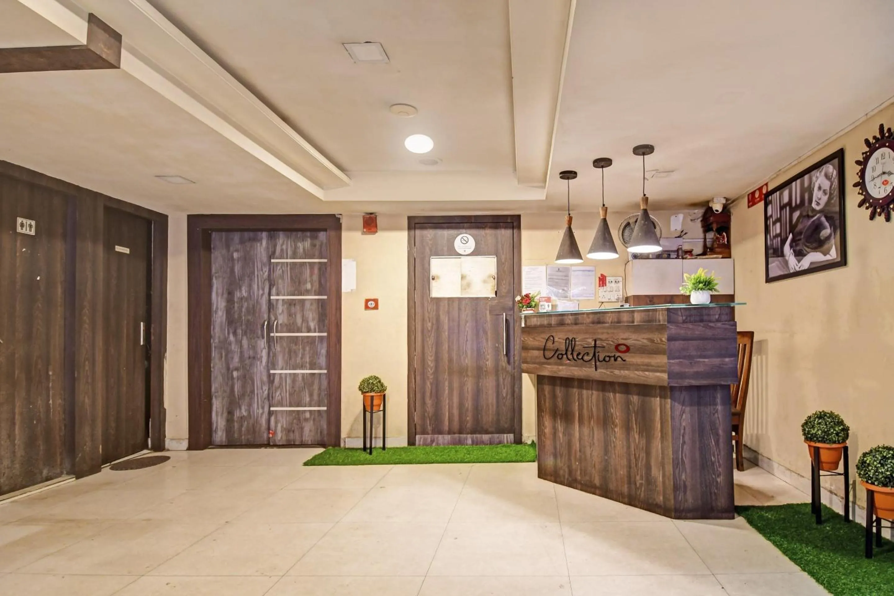 Lobby or reception in Super Collection O Avenue Regency Near Kalighat Kali Temple