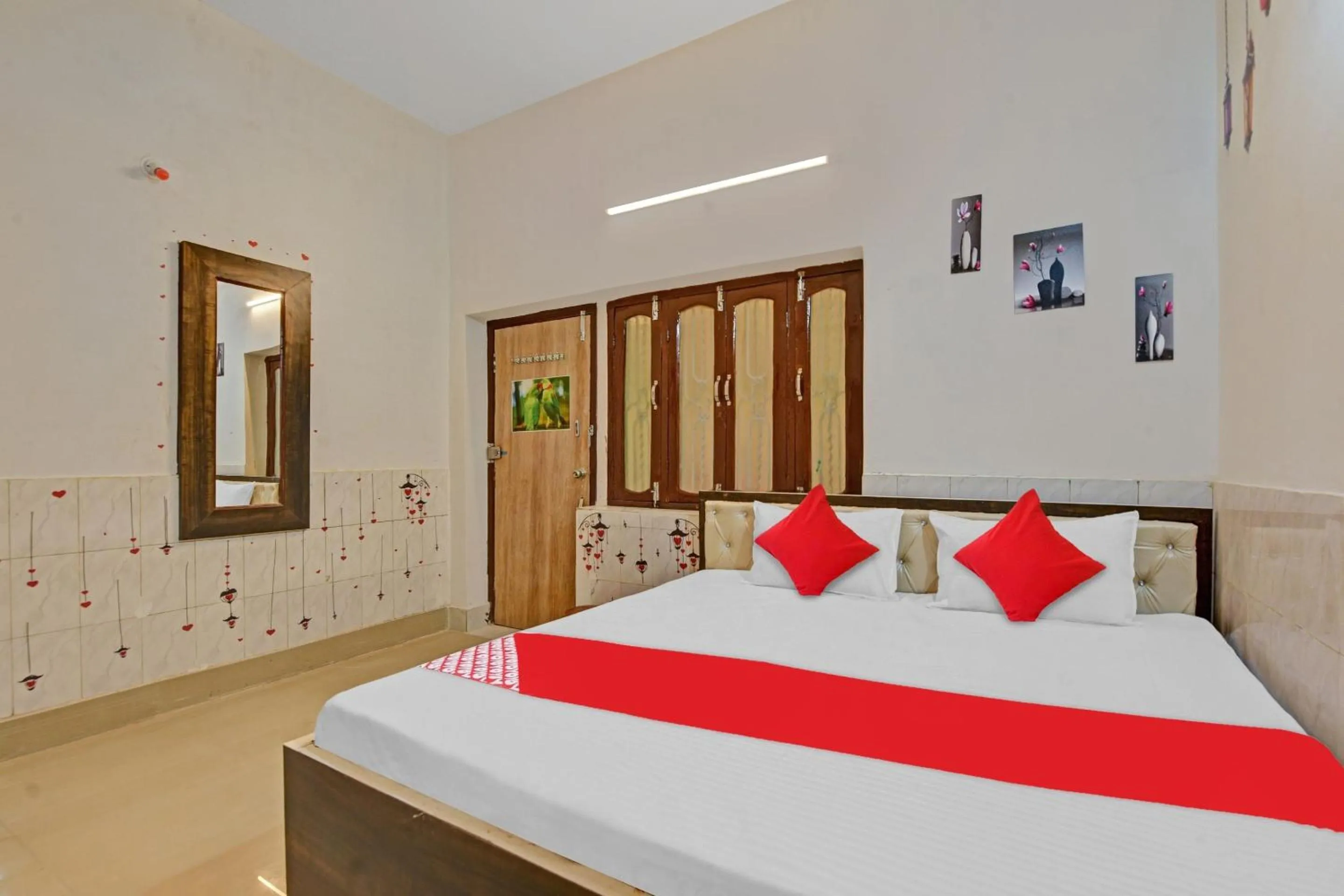 Bedroom in Hotel O The Goldy Inn