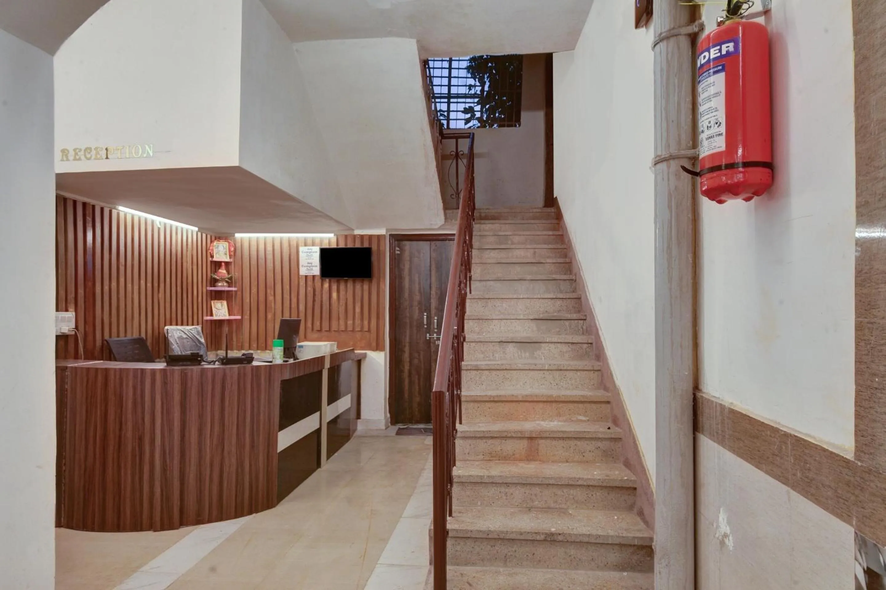 Lobby or reception in Hotel O The Goldy Inn