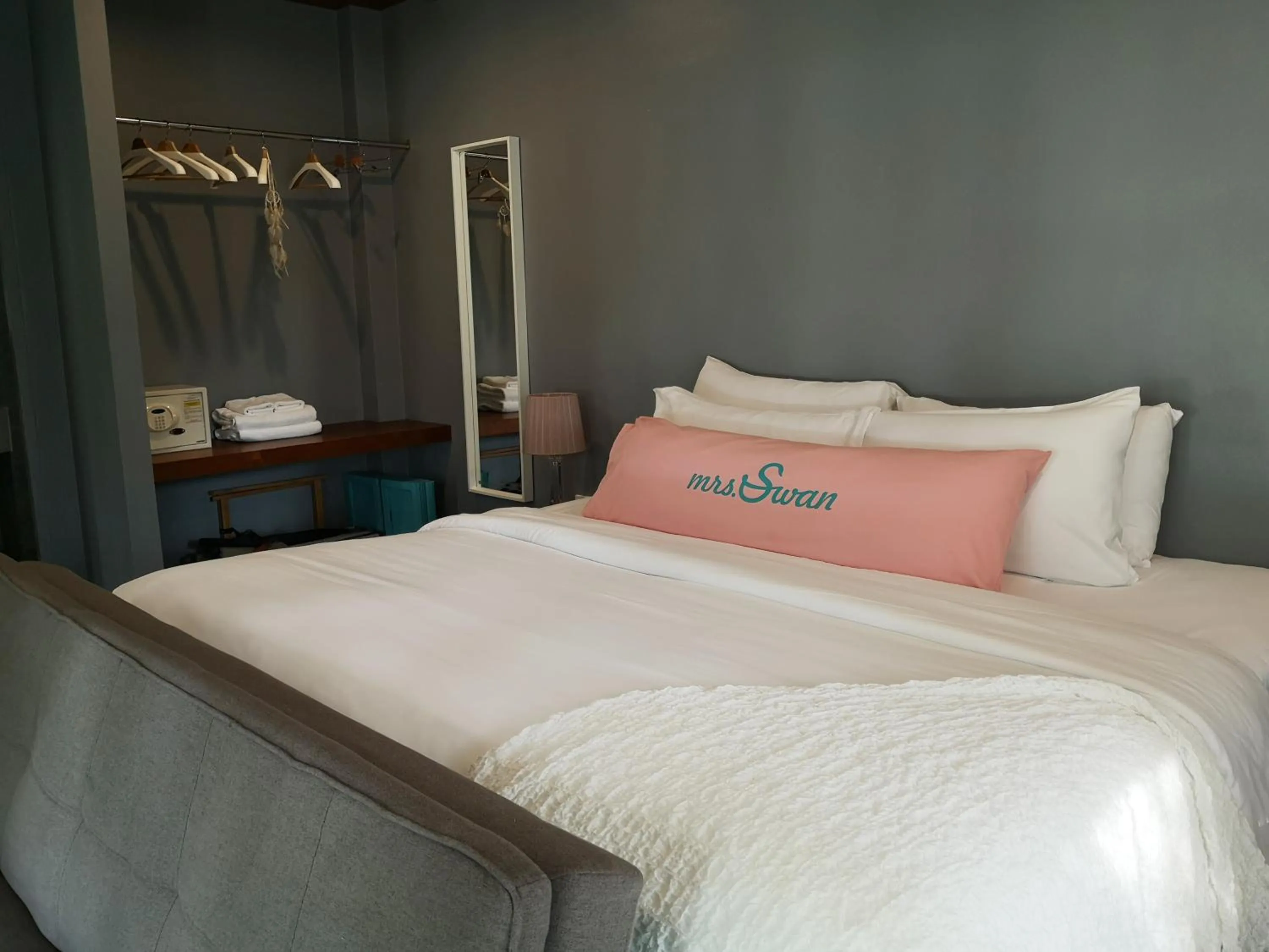 Bed in Mrs. Swan Hotel