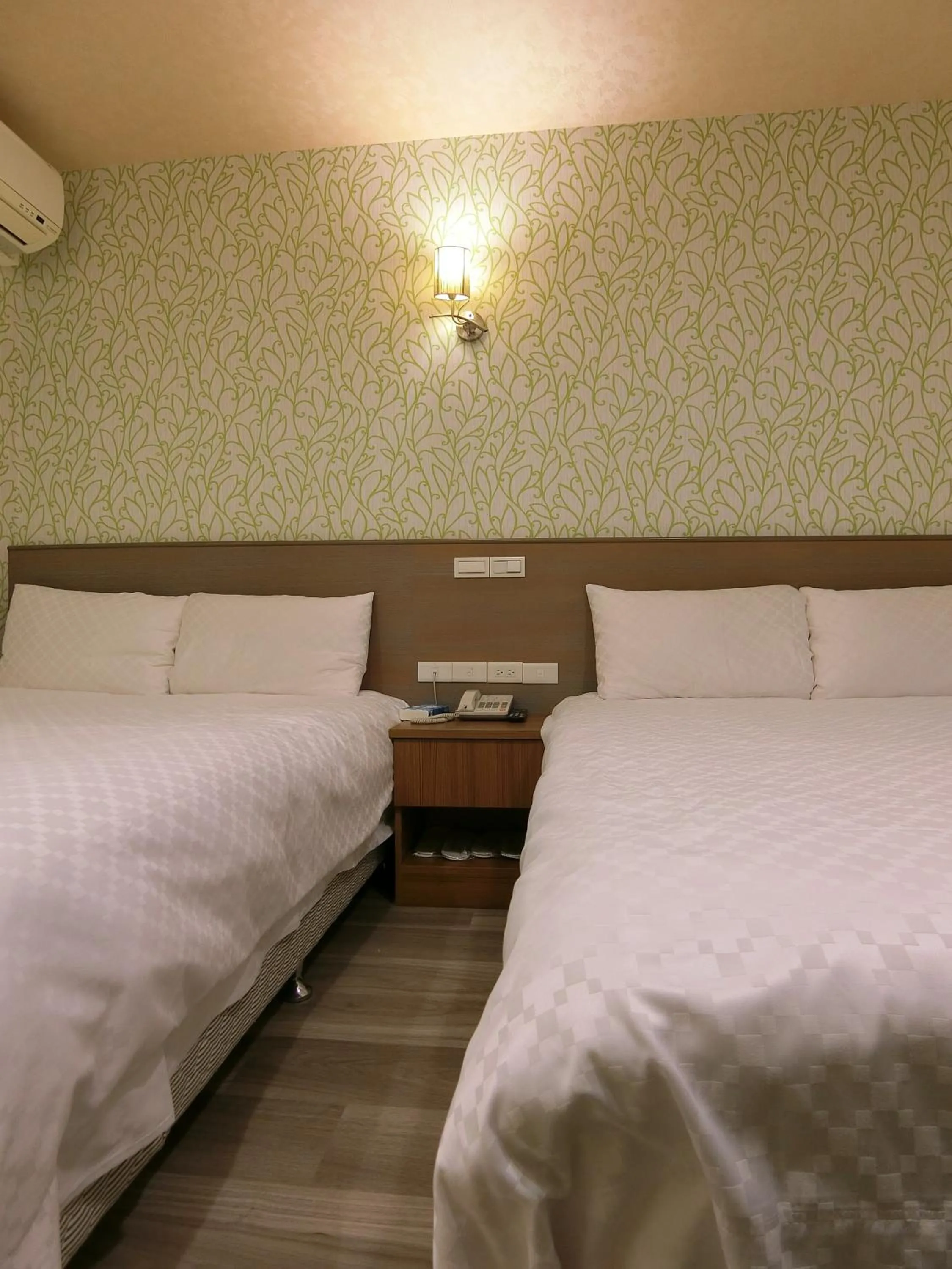 Bedroom, Bed in Taiwan Seven Days Boutique Hotel