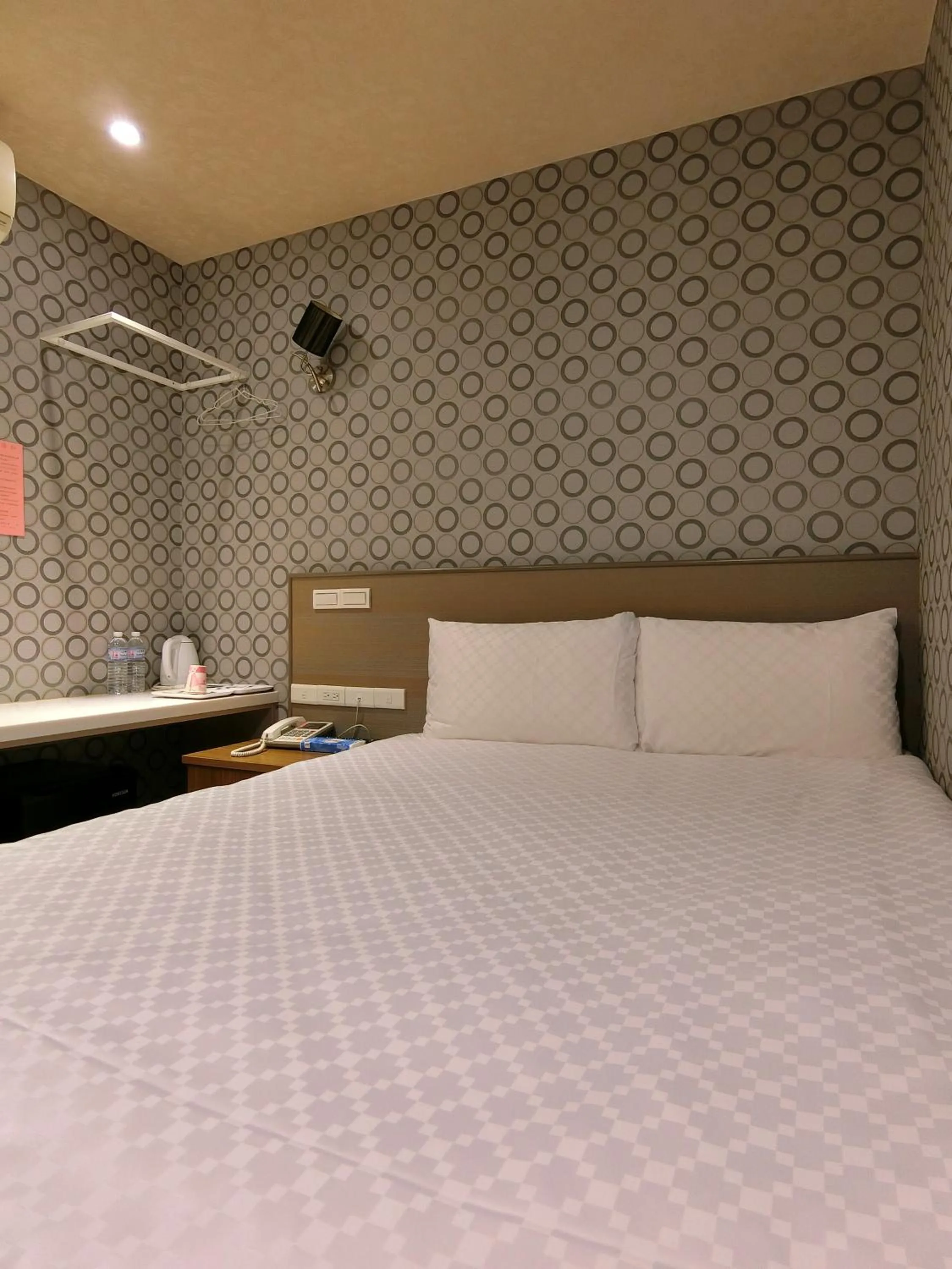 Bedroom, Bed in Taiwan Seven Days Boutique Hotel