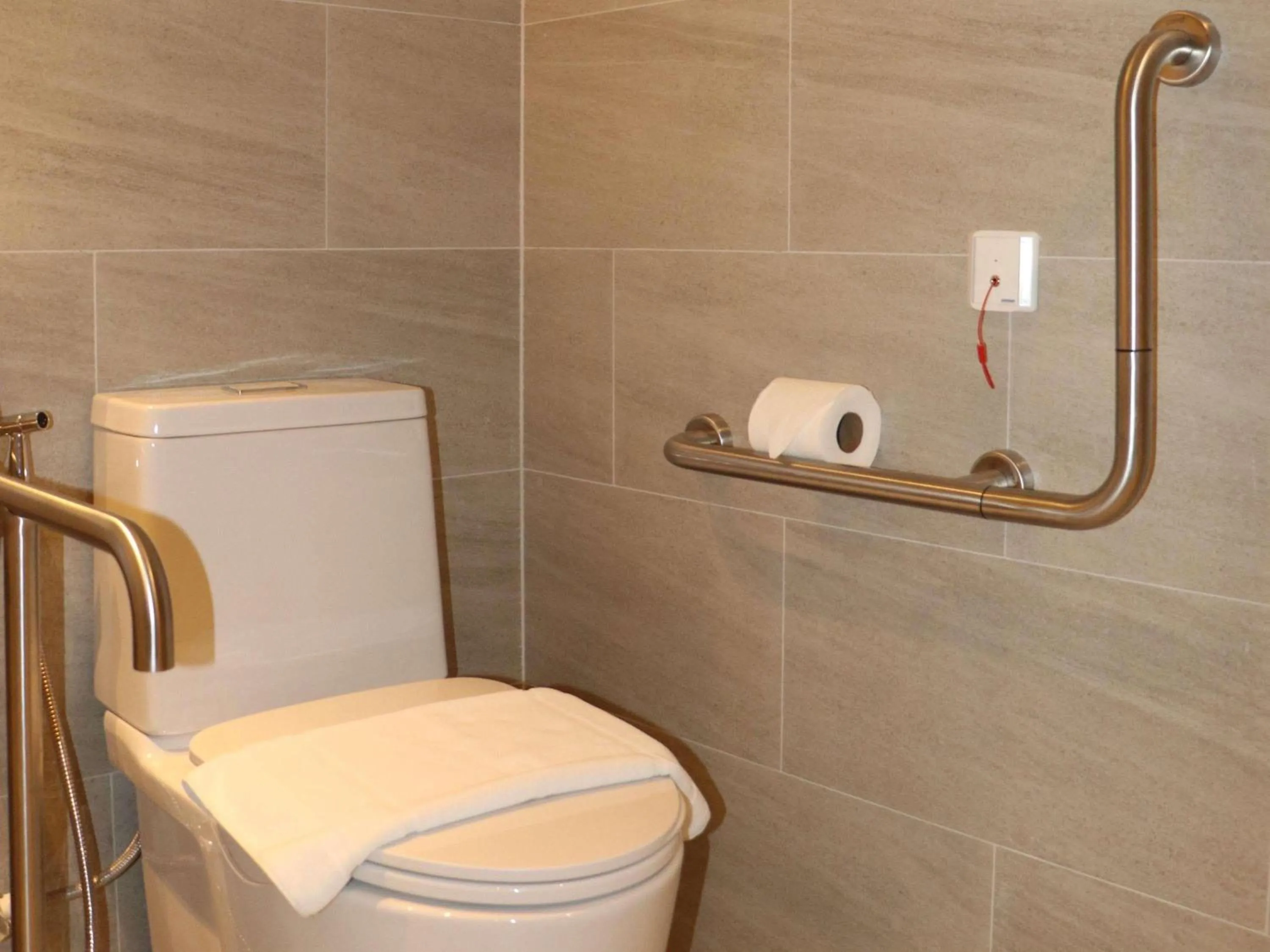 Bedroom in ibis Chiang Mai Nimman Journeyhub