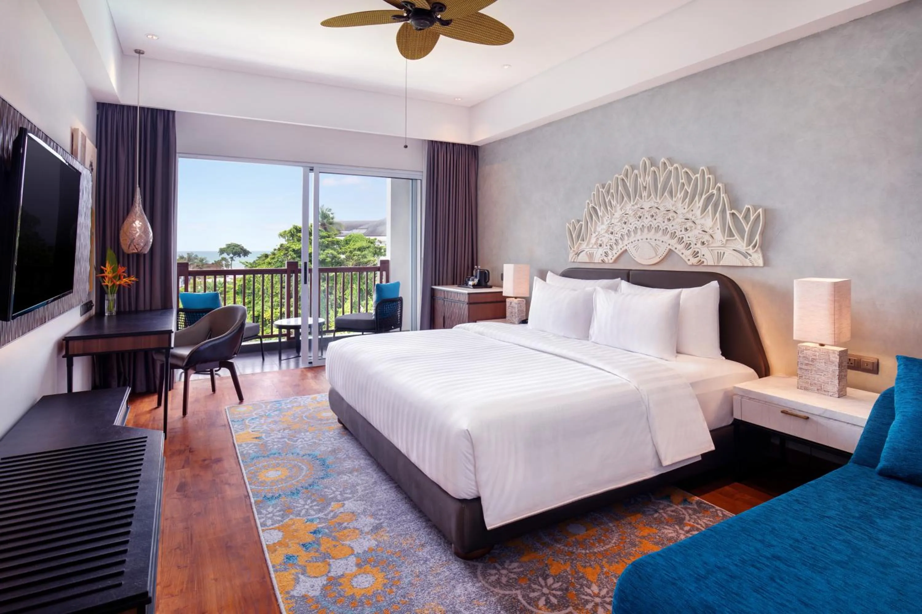 Bed in Grand Mercure Bali Seminyak