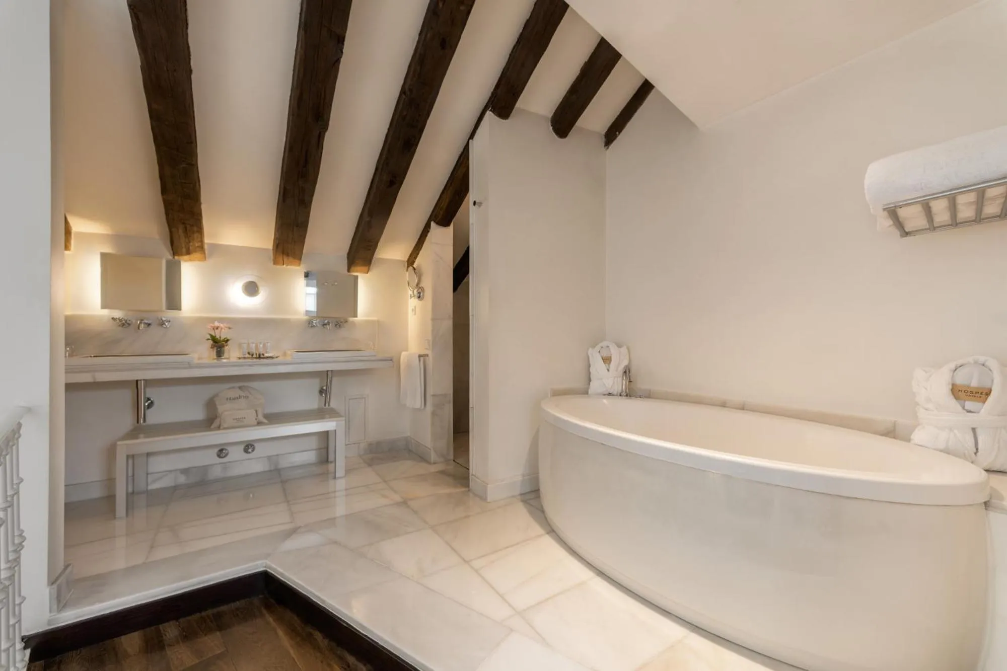 Bathroom in Hospes Puerta de Alcalá, a Member of Design Hotels