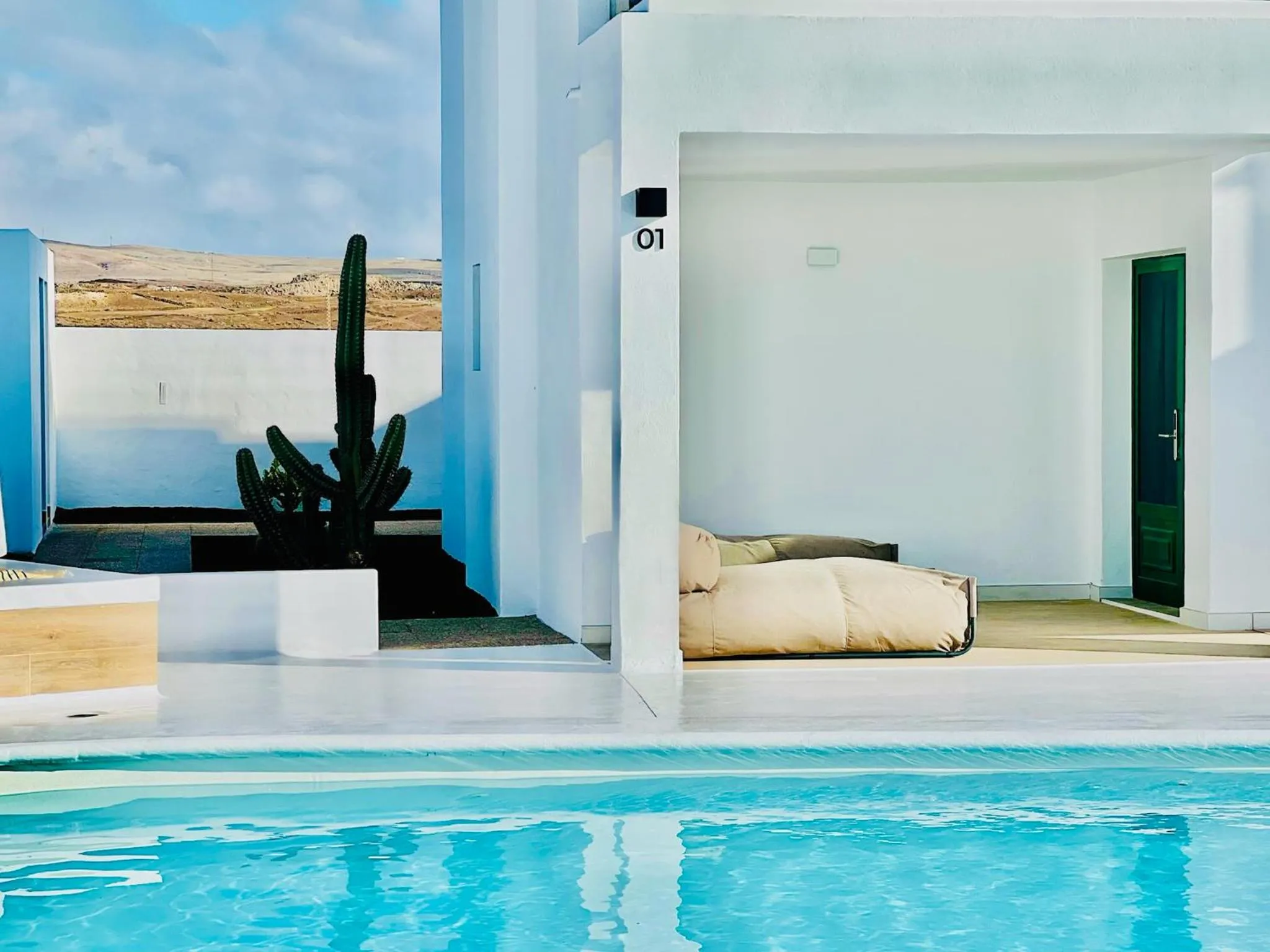 Day in CIH Apartments