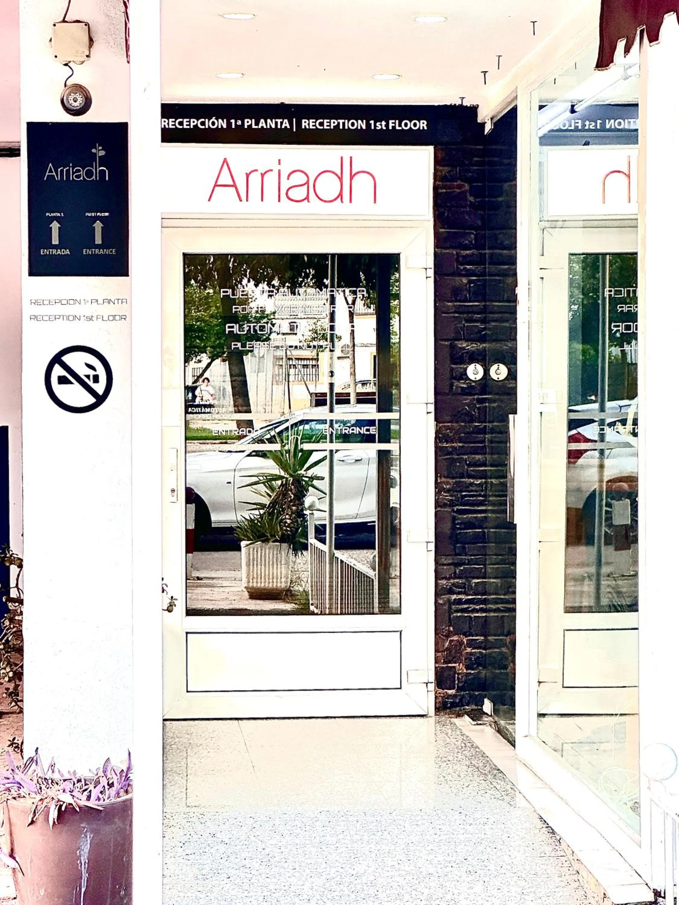 Facade/entrance in Arriadh