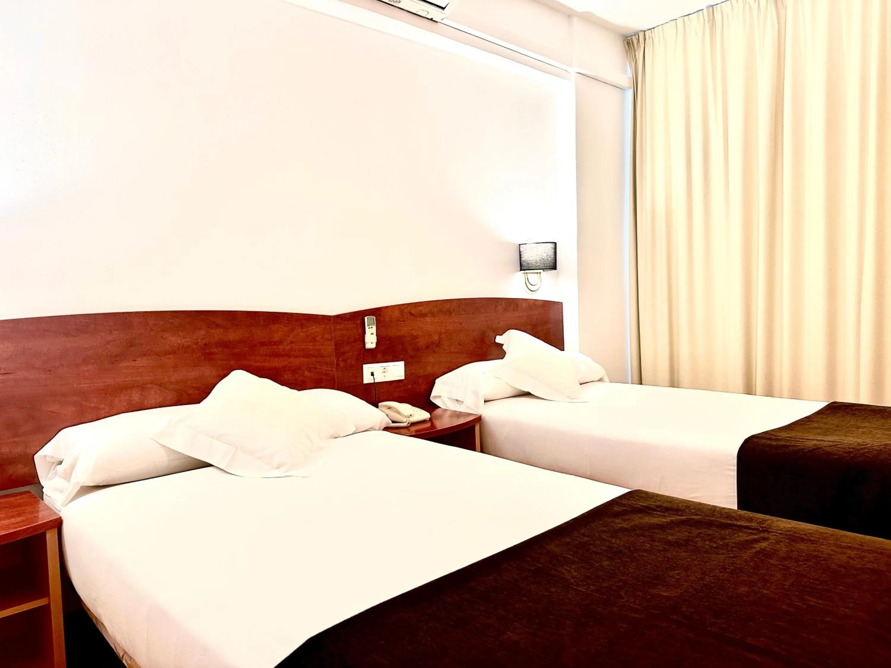 Photo of the whole room, Bed in Arriadh