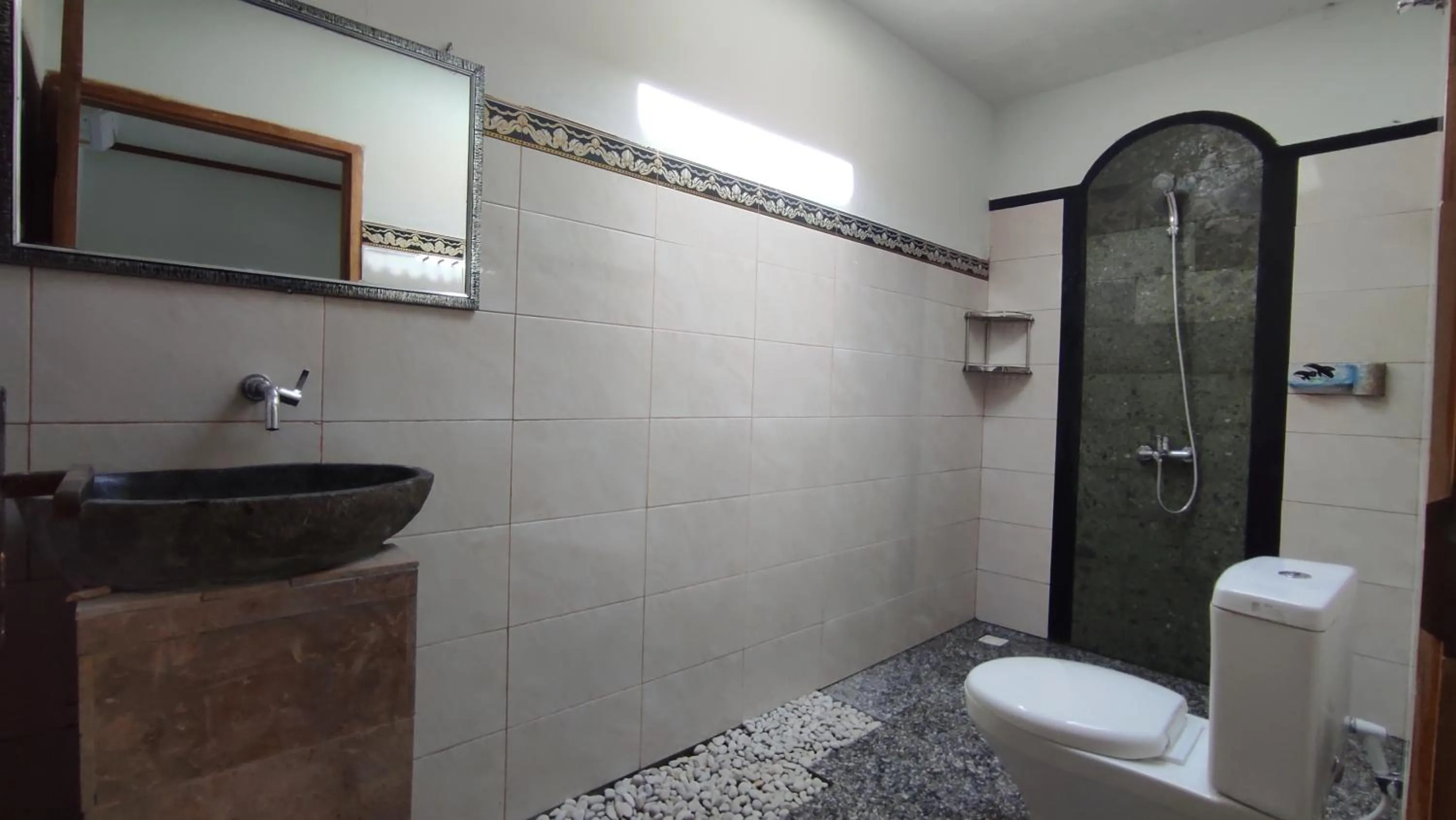 Shower in Kristal Garden