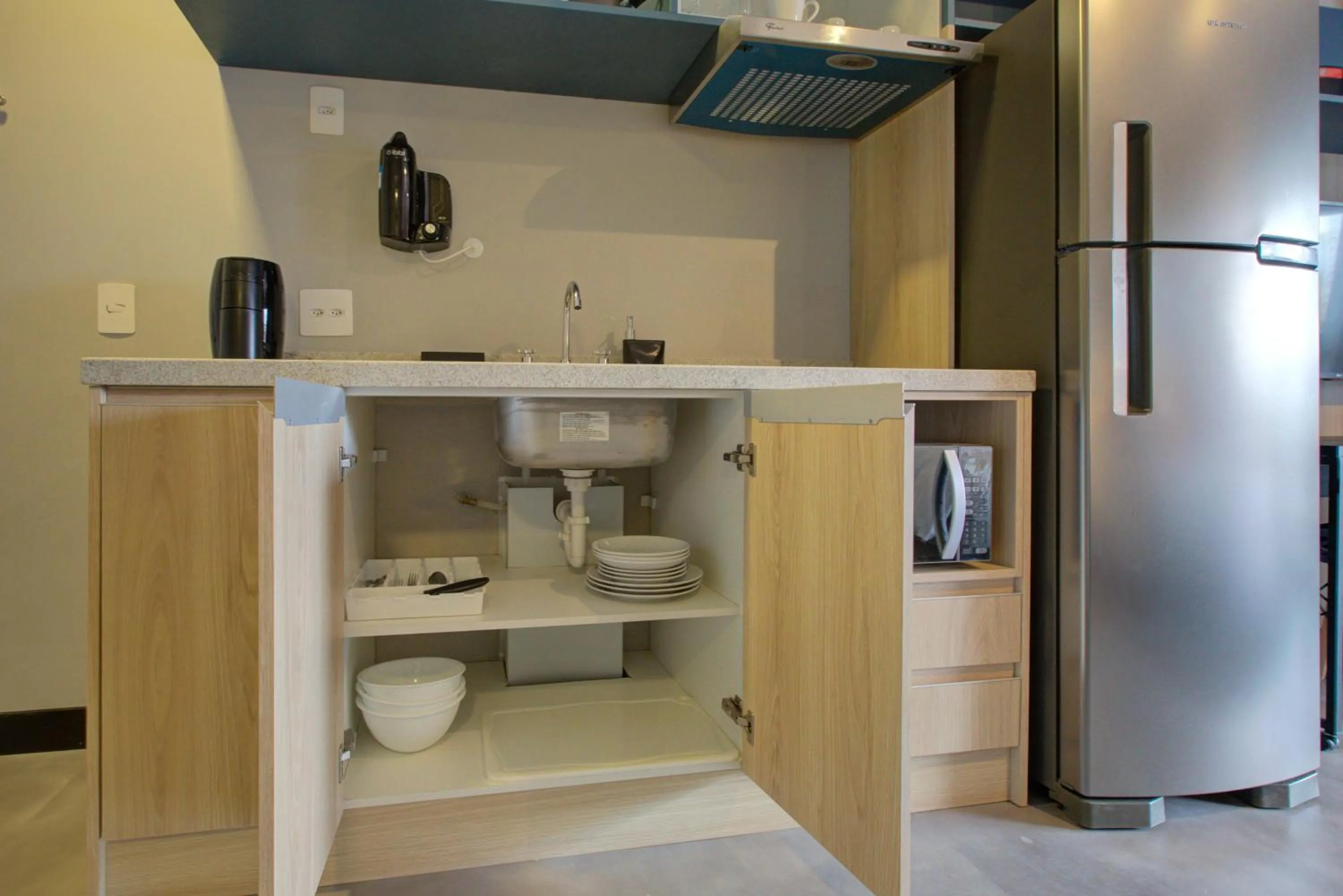 kitchen in Roomo Brooklin Morumbi Residencial