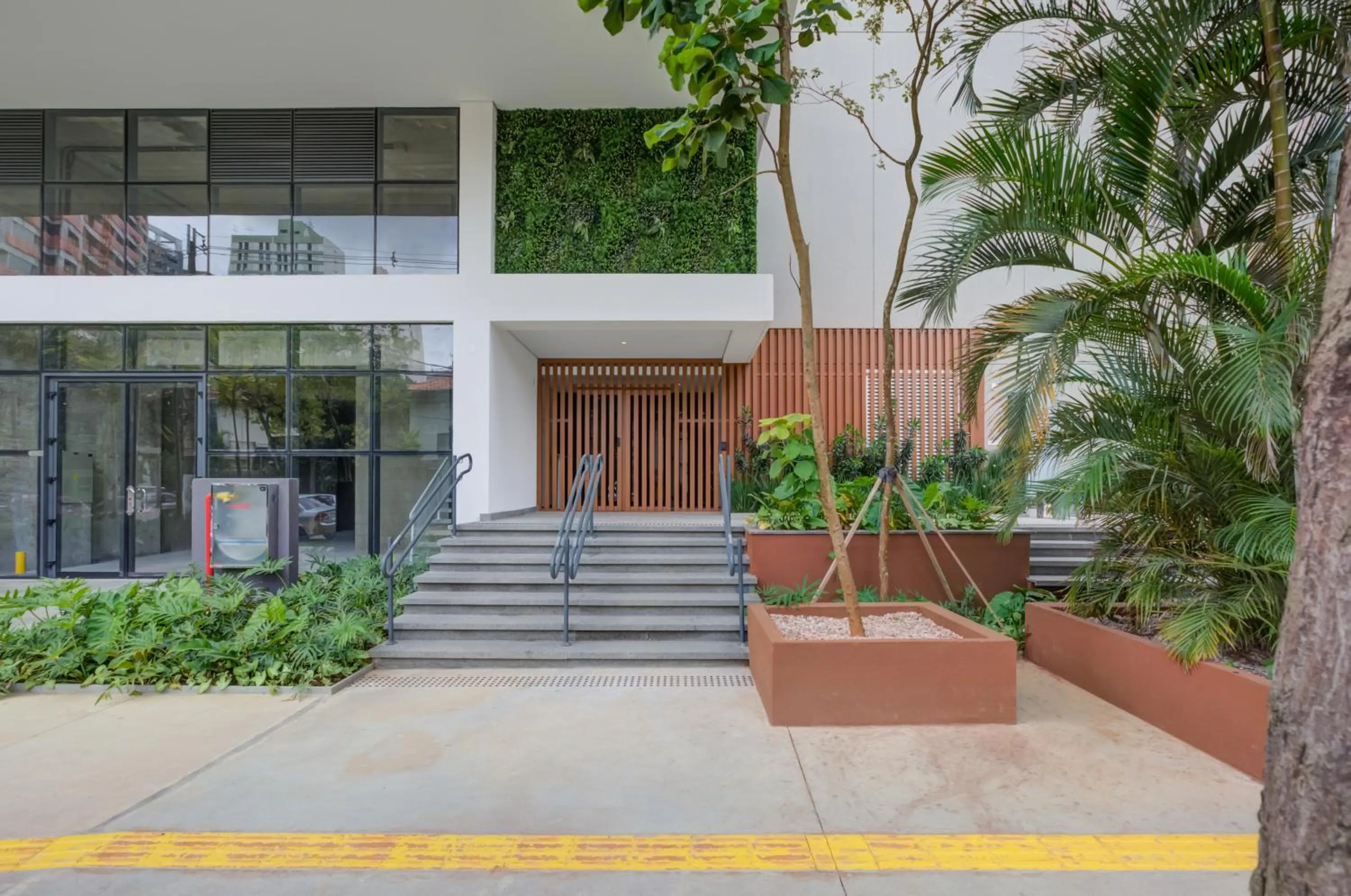 Facade/entrance in Roomo Brooklin Morumbi Residencial