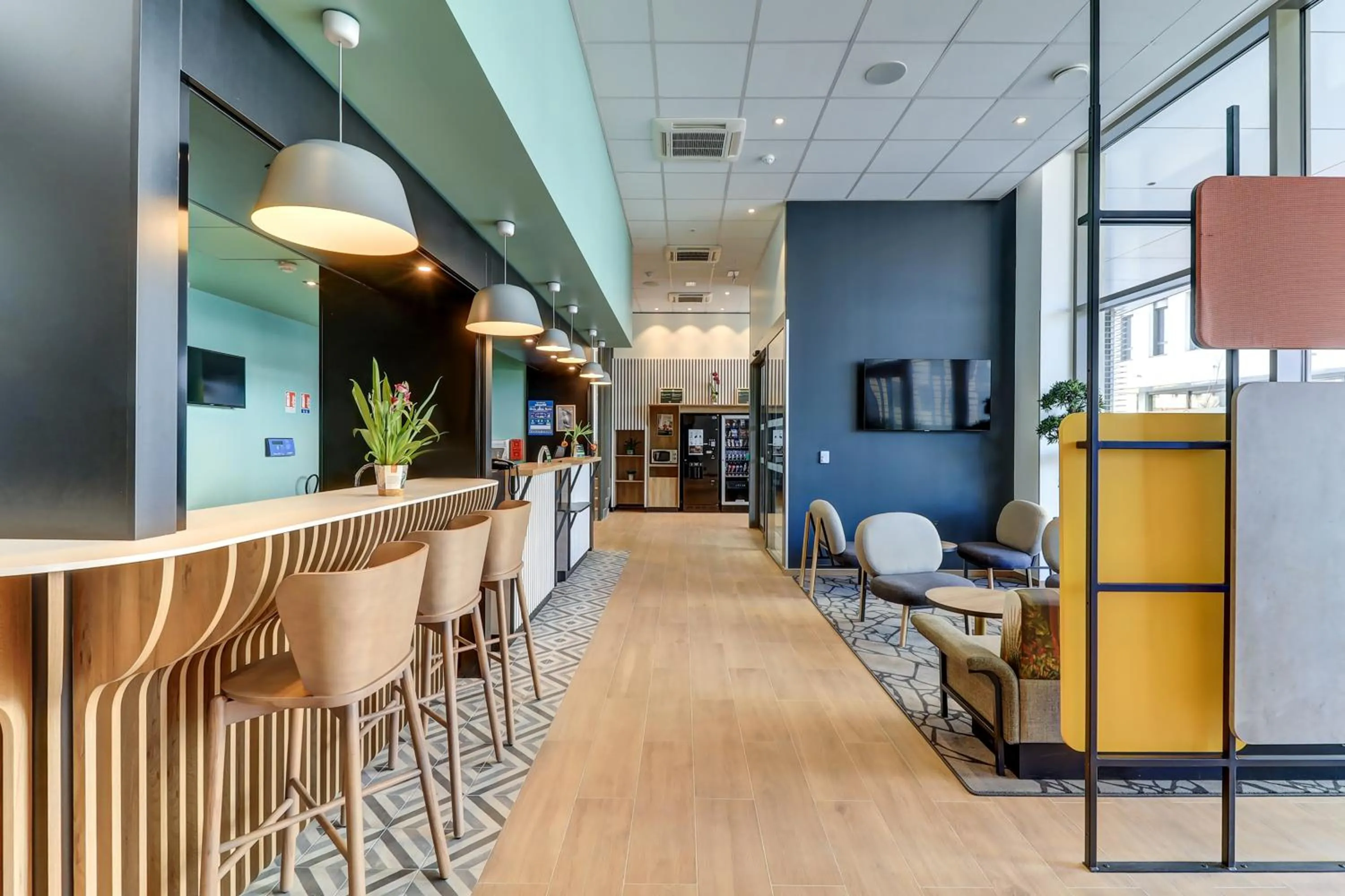 Lobby or reception in B&B HOTEL Dijon Valmy Toison d'or