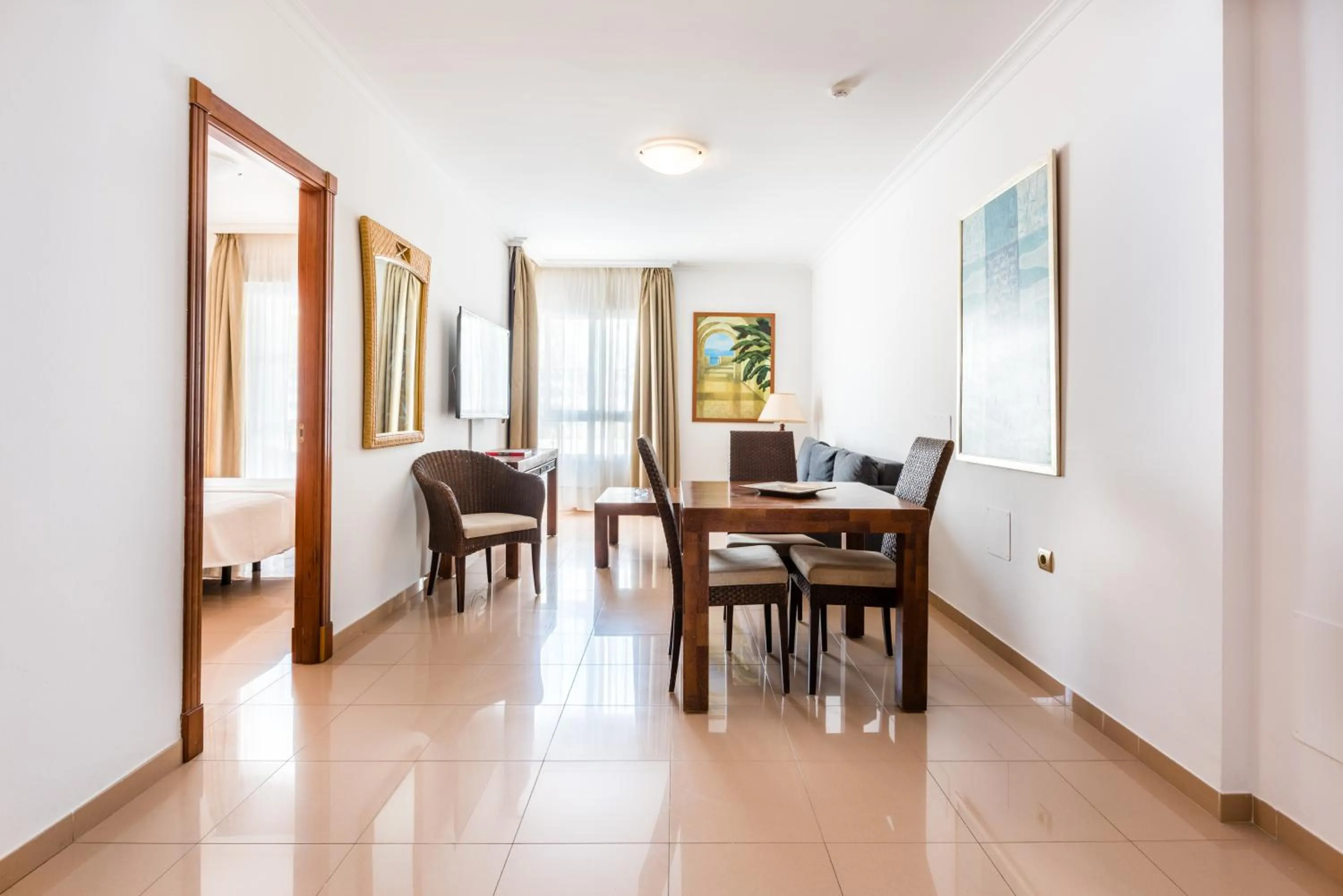 TV and multimedia in Toboso Apar - Turis