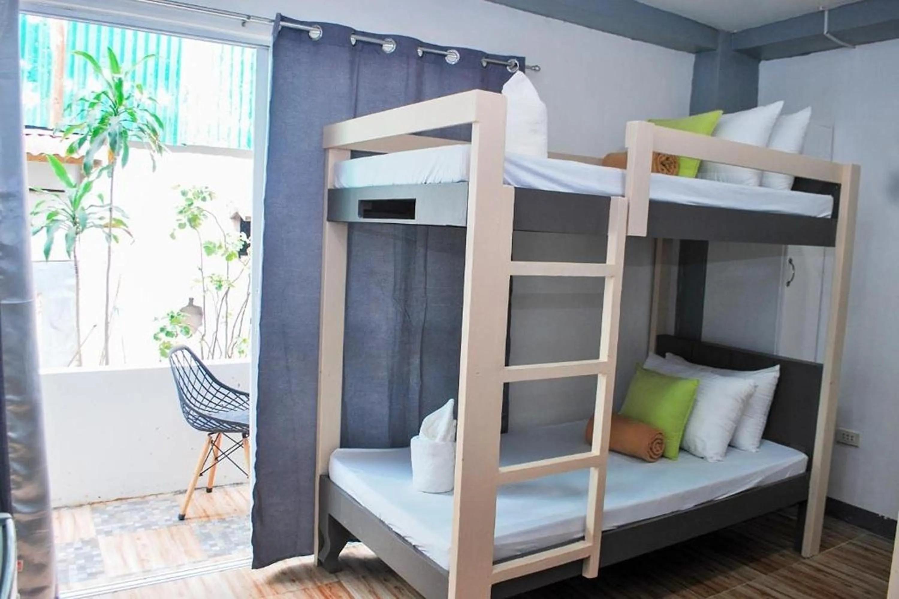 Bedroom, Bed in Woza Inn Boracay