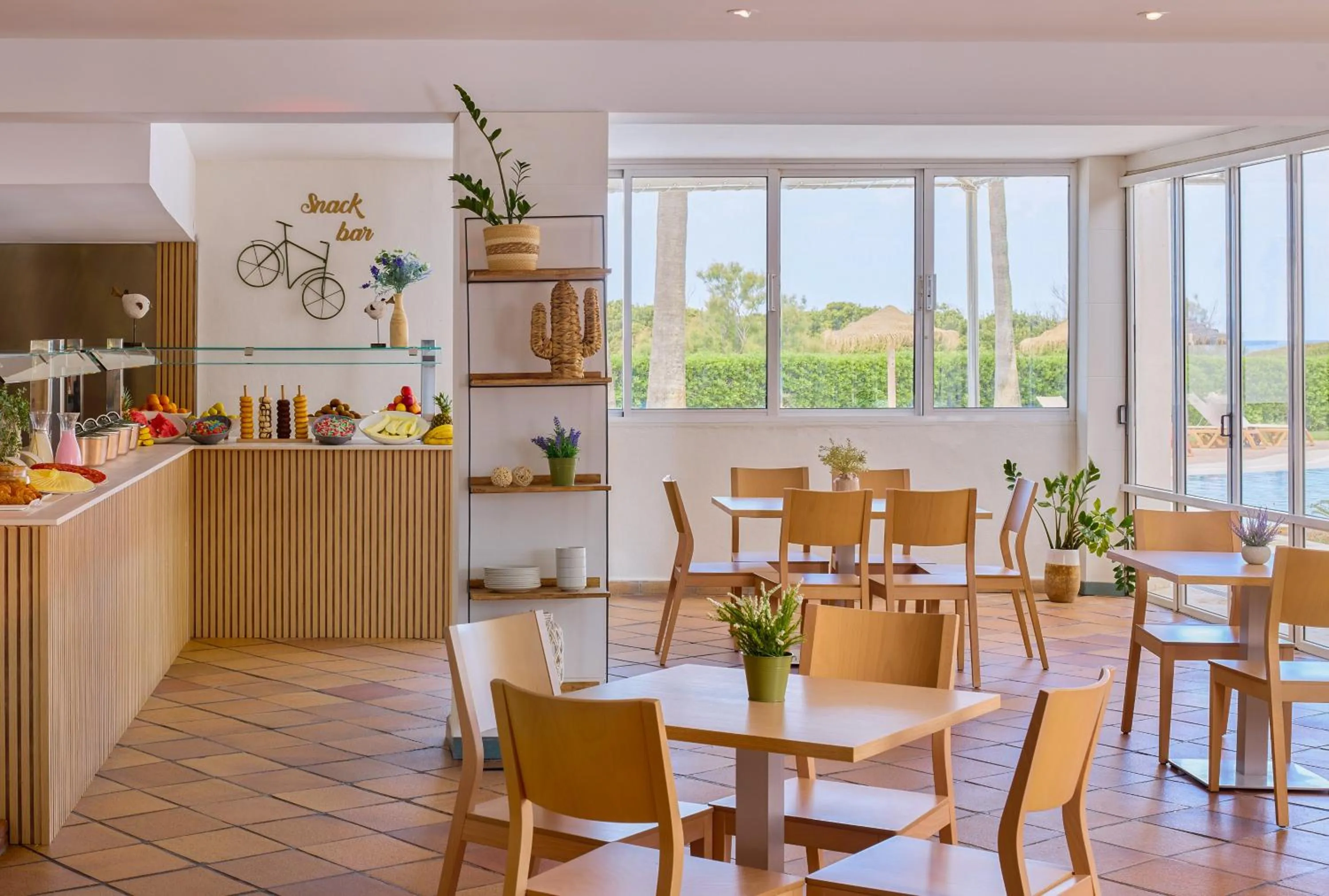 Restaurant/places to eat in Sol Milanos Pingüinos