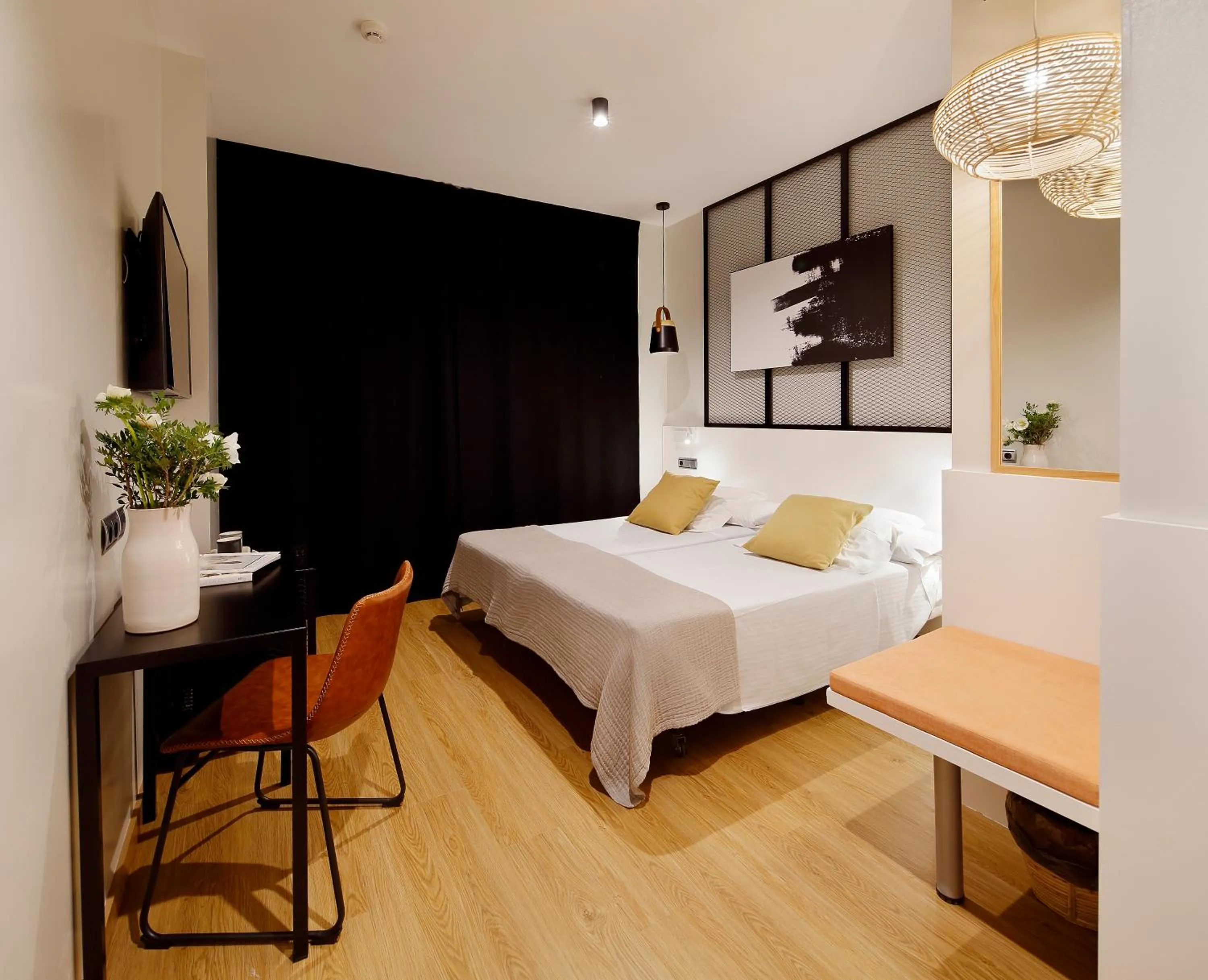 Photo of the whole room, Bed in Hotel Marqués, Blue Hoteles