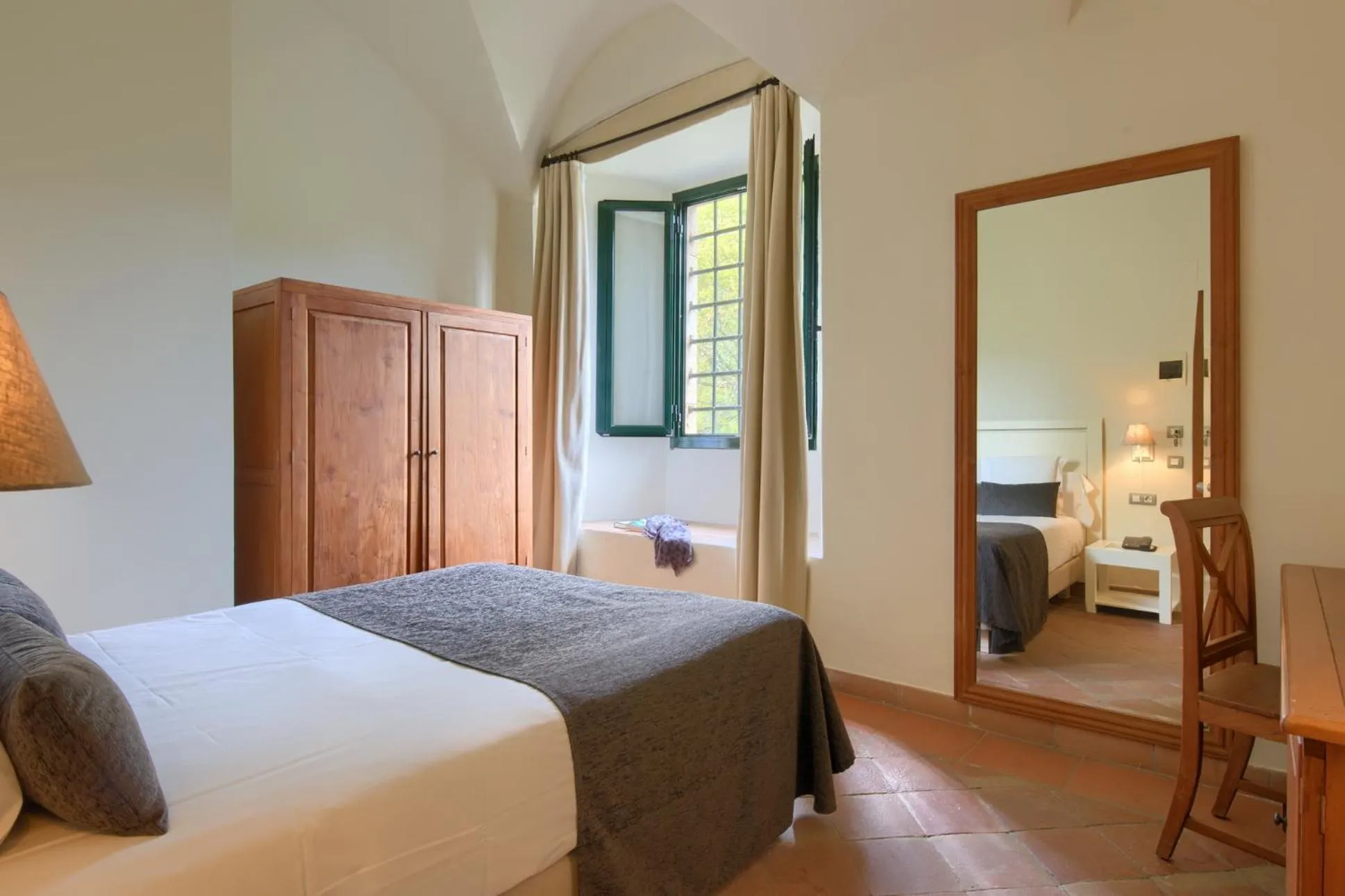 Bedroom, Bed in Hotel Convent de Begur