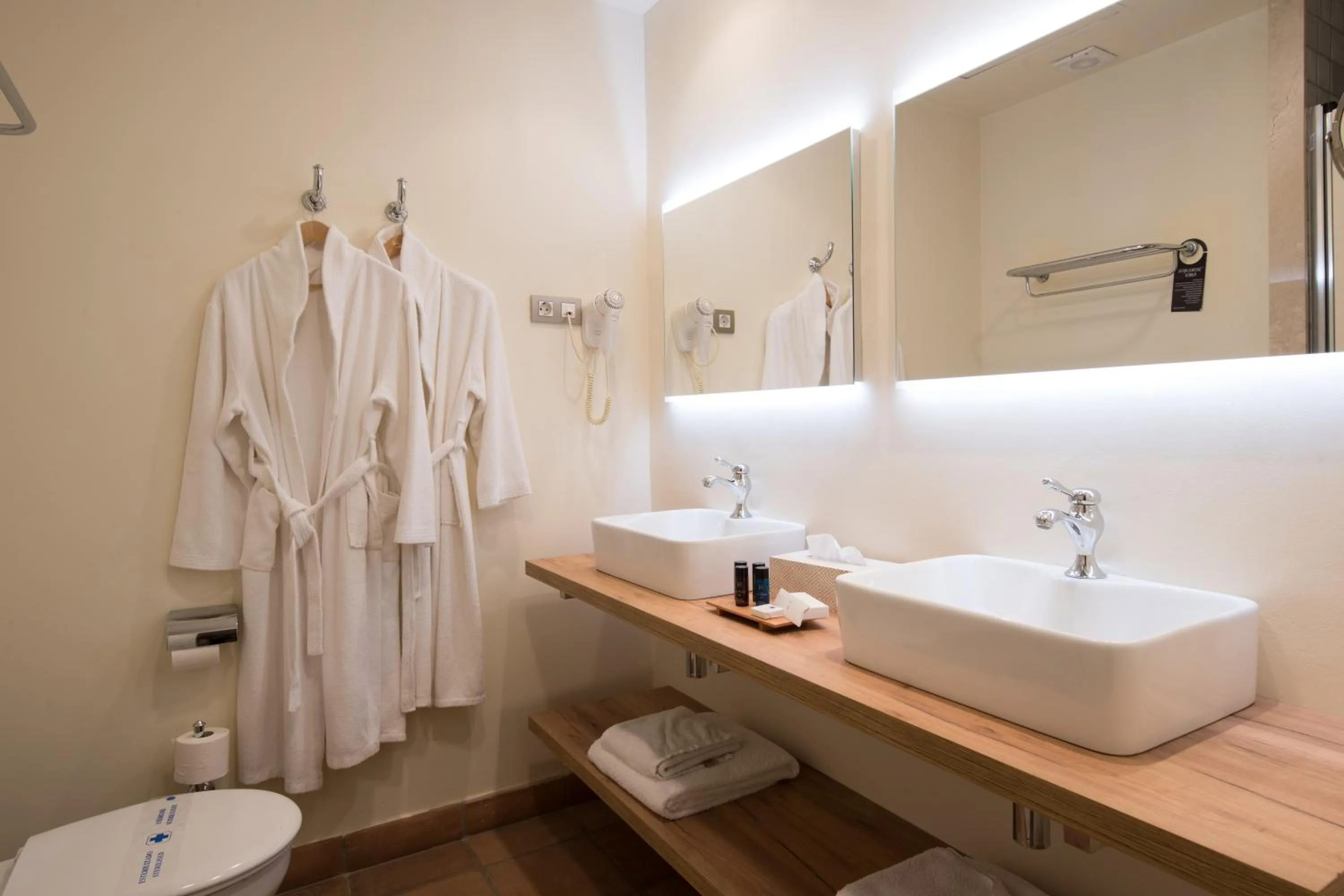 Bathroom in Hotel Convent de Begur