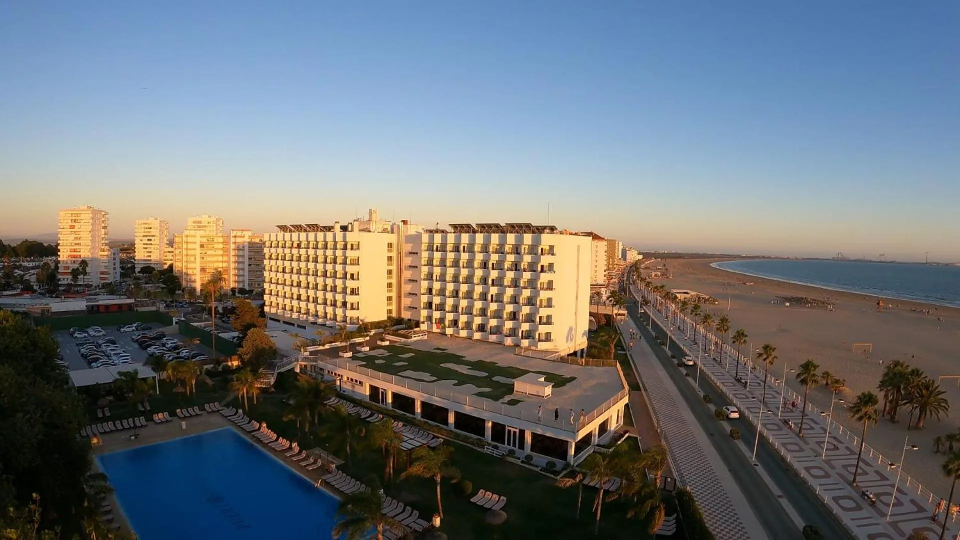 Property building in Hotel Puerto Bahía & Spa