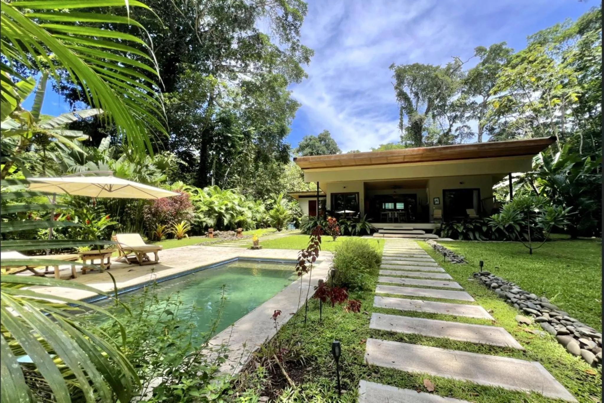 Exôtico Beach Hotel