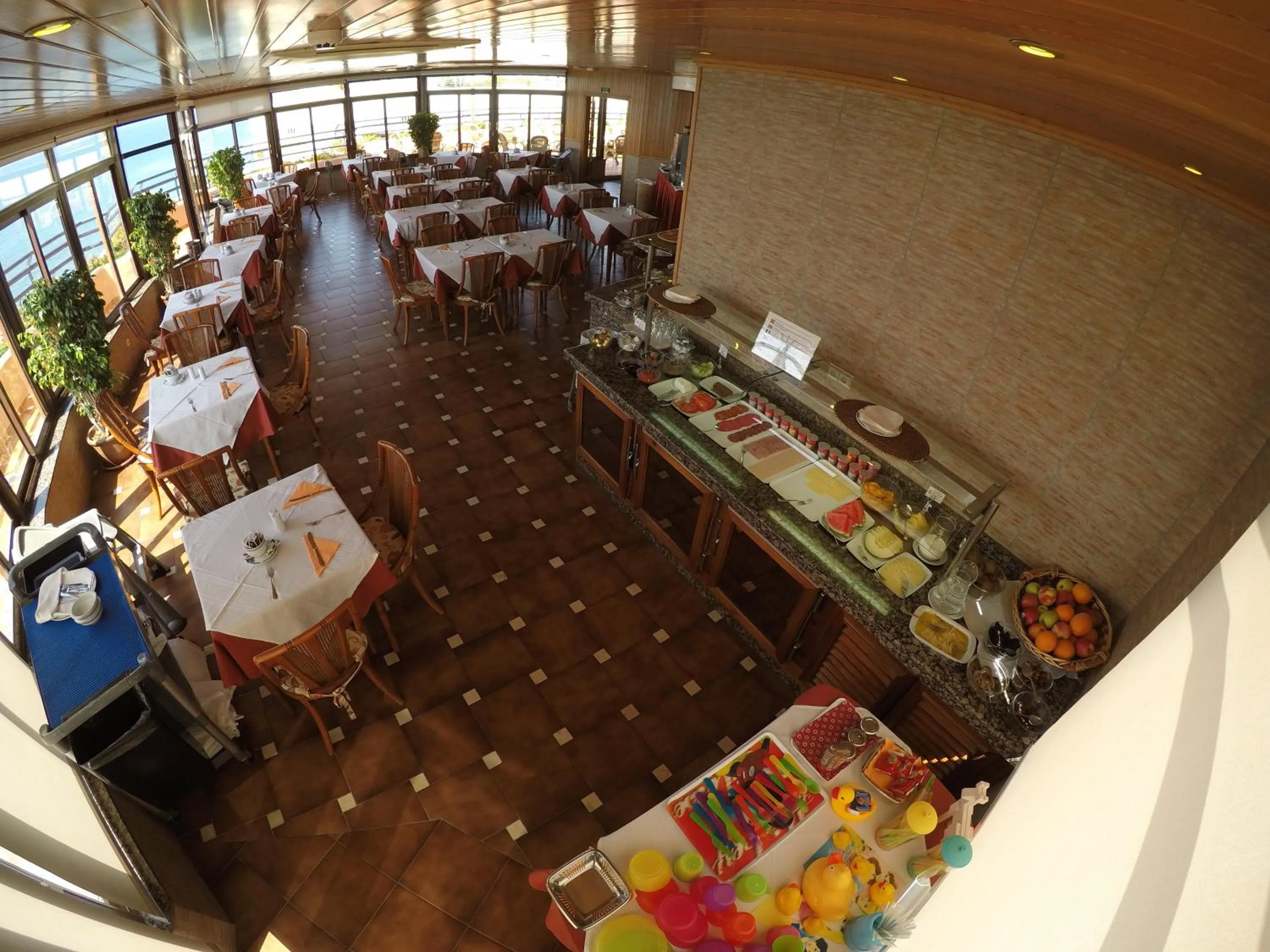 Restaurant/places to eat in Ona Princesa Playa