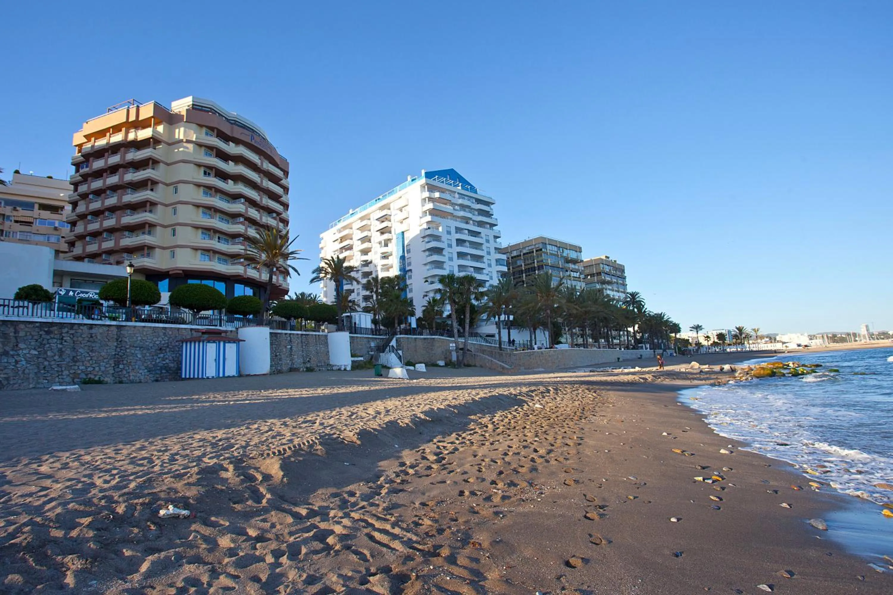 Property building in Ona Princesa Playa