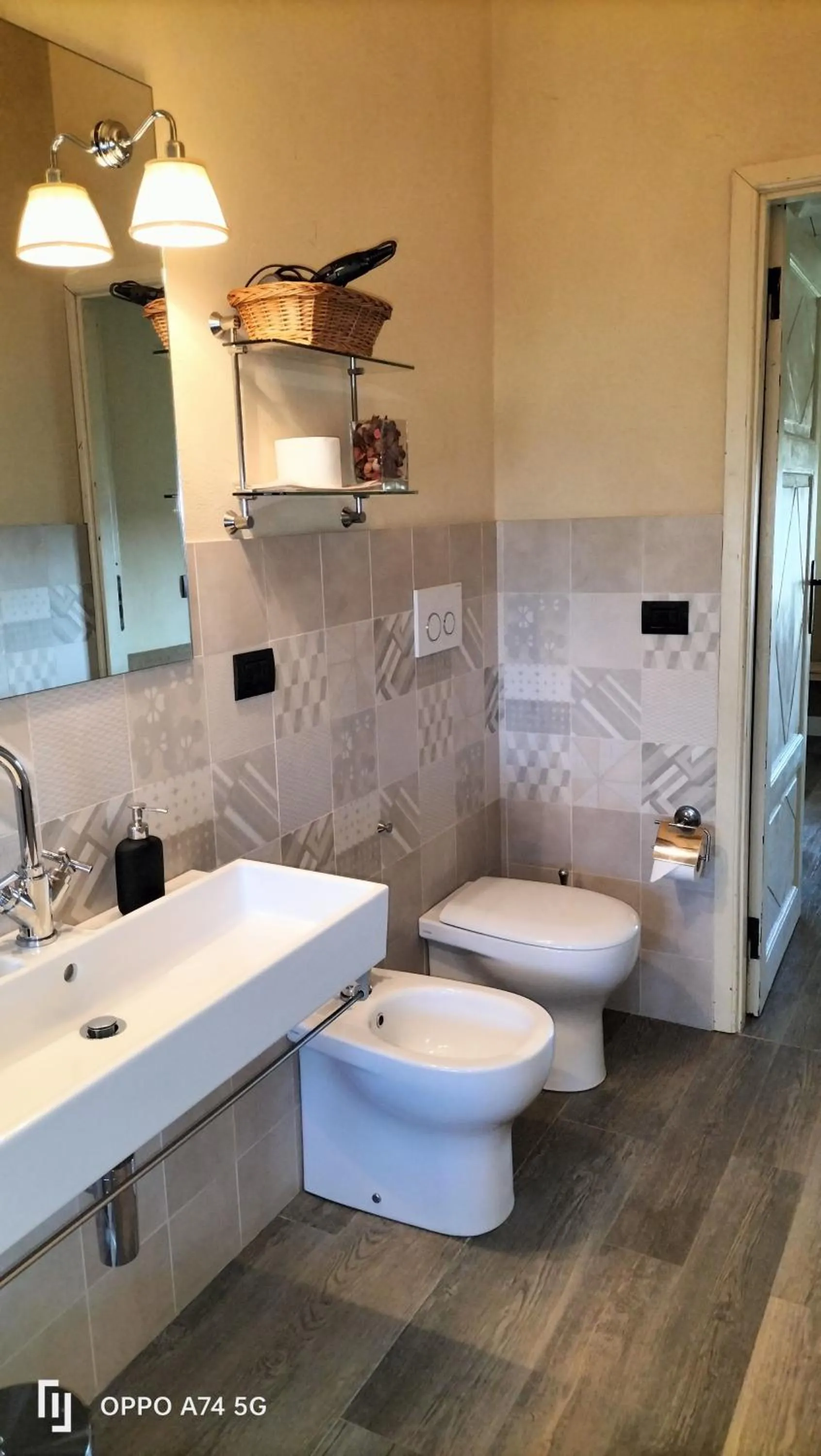 Shower, Bathroom in Florario B&B