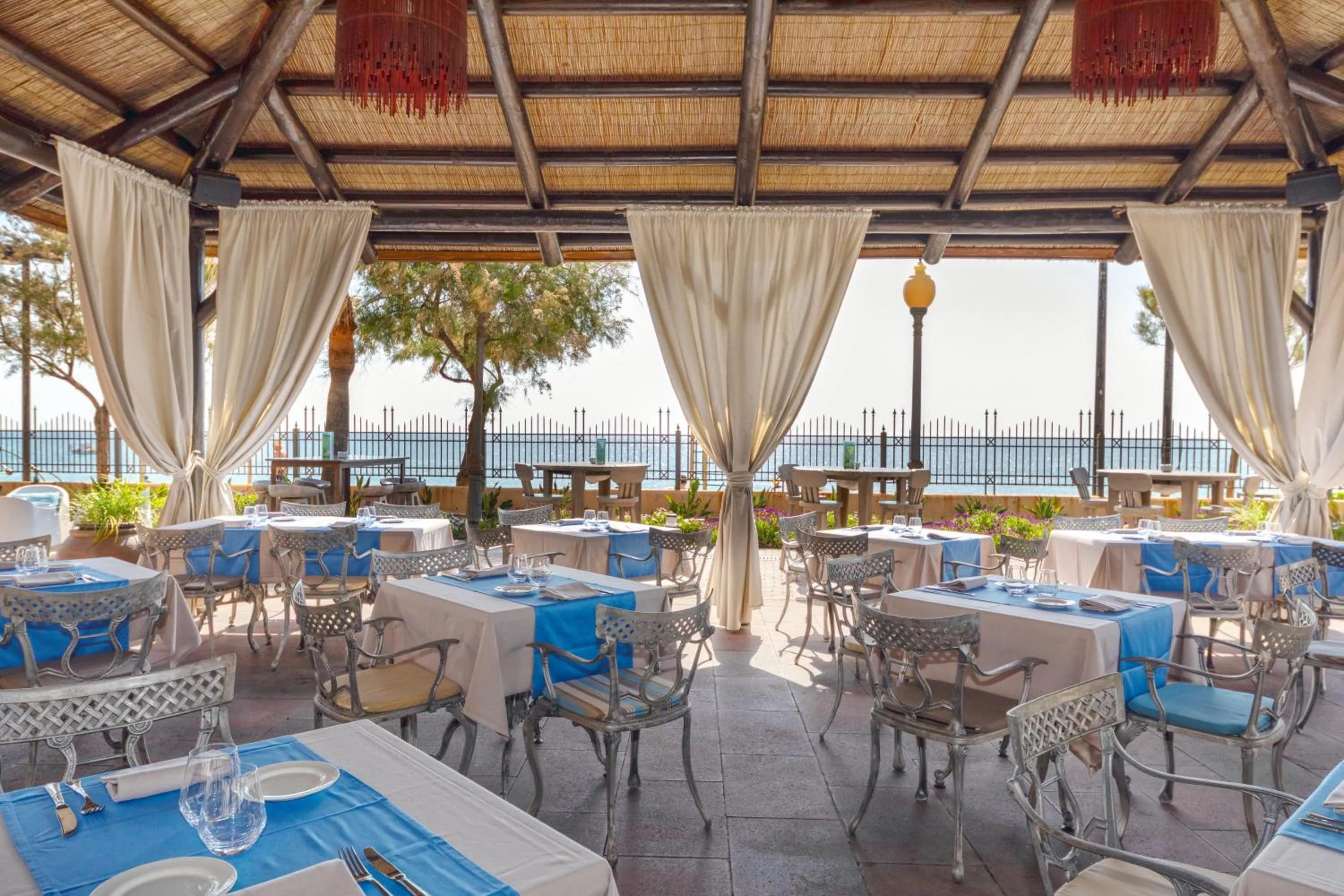 Restaurant/places to eat in Hotel IPV Palace & Spa - Adults Recommended