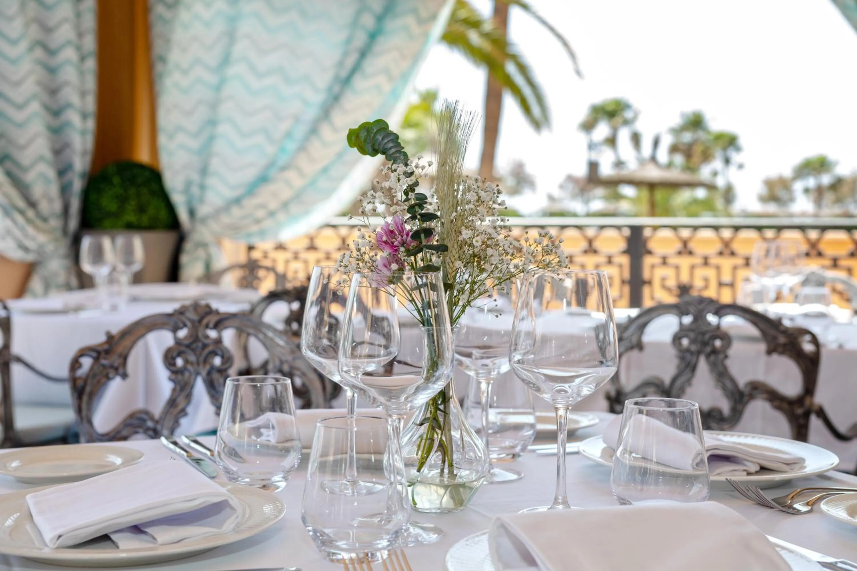 Restaurant/places to eat in Hotel IPV Palace & Spa - Adults Recommended