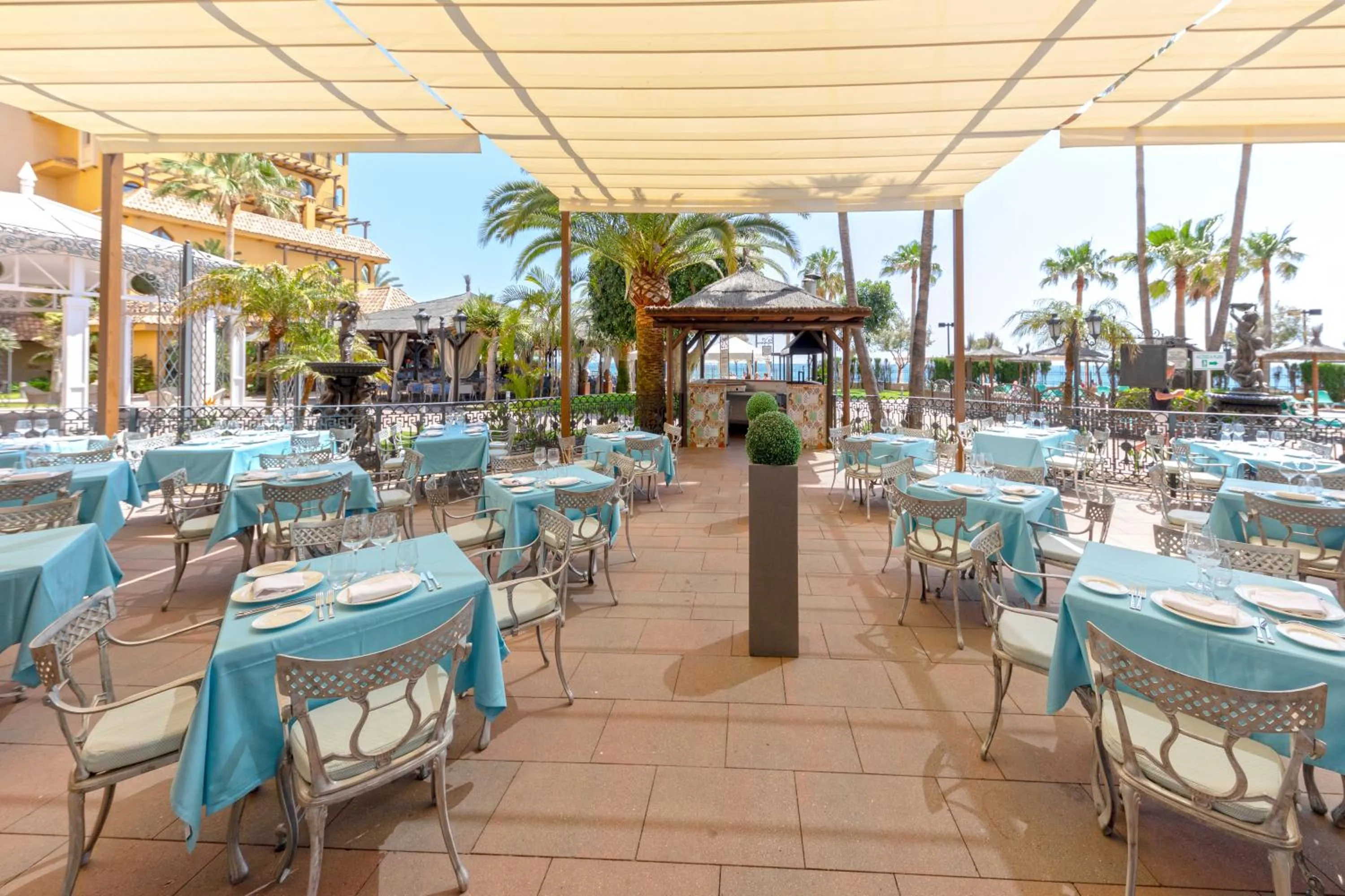 Restaurant/places to eat in Hotel IPV Palace & Spa - Adults Recommended