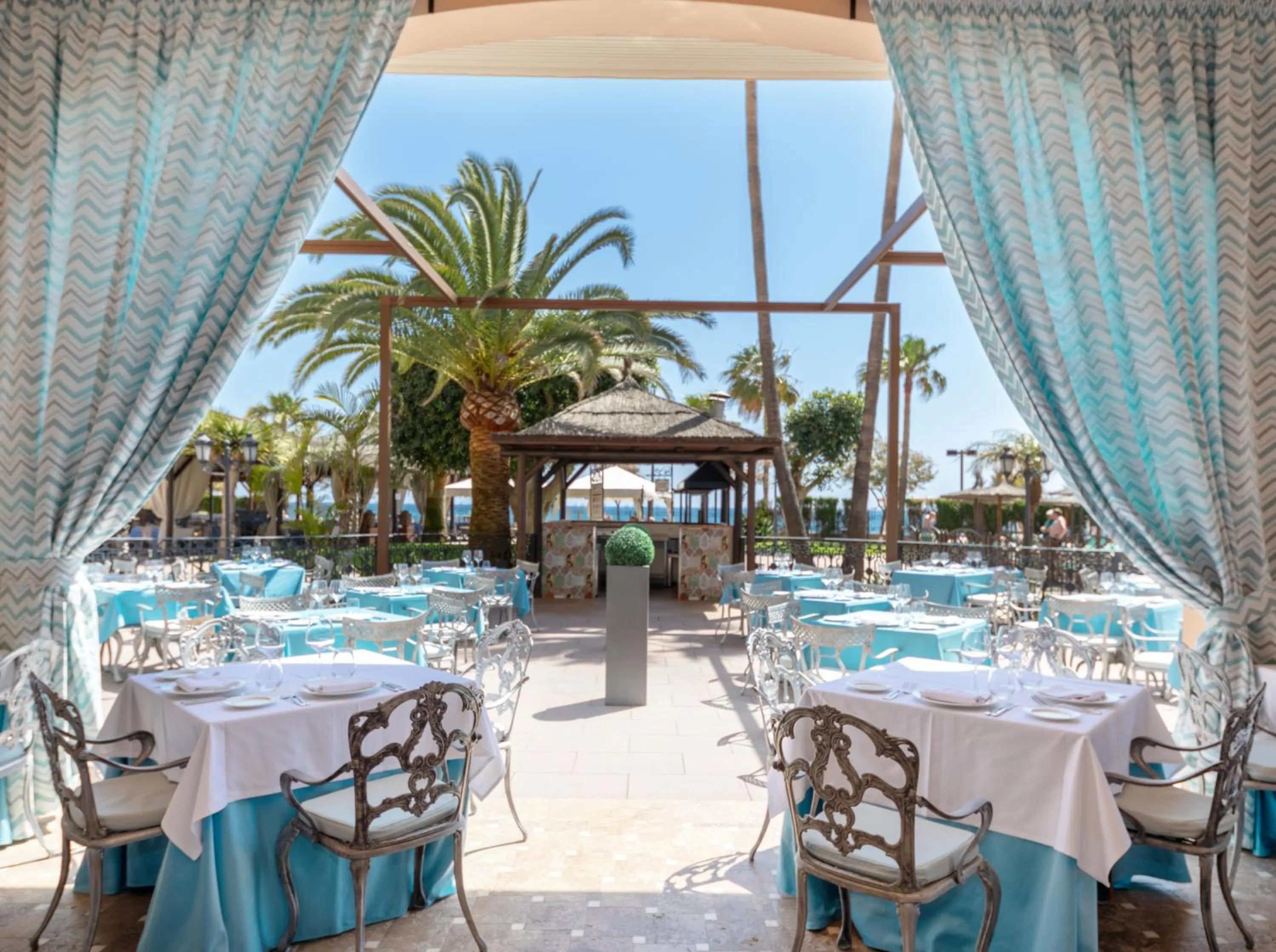 Restaurant/places to eat in Hotel IPV Palace & Spa - Adults Recommended