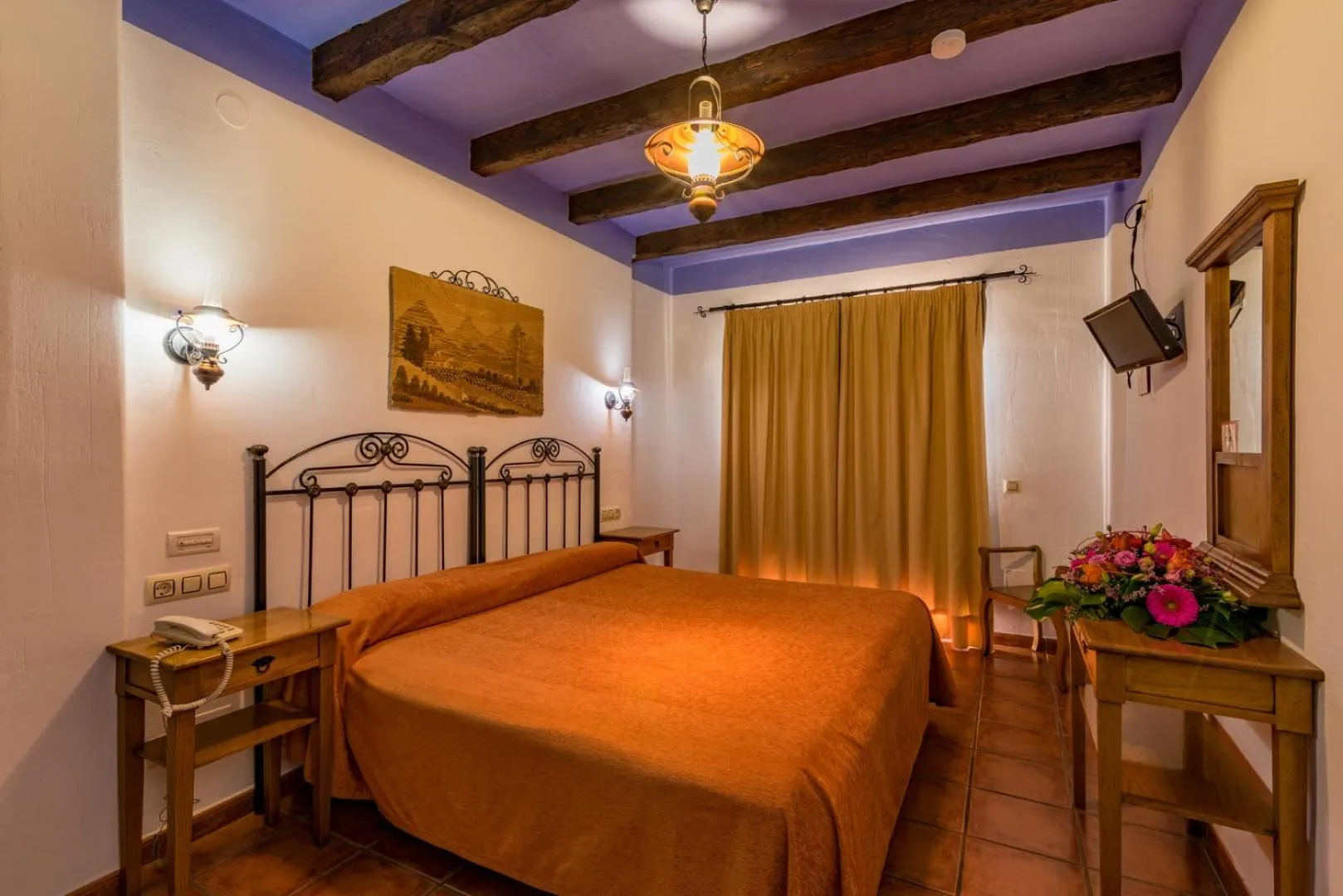 Decorative detail, Bed in Hotel Rural Almazara