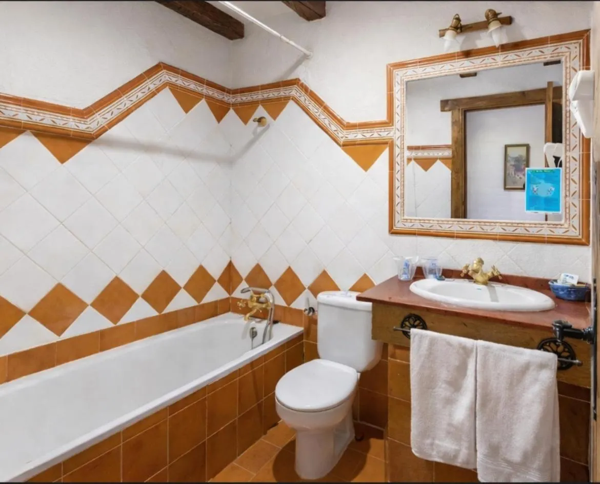 Hotel Rural Almazara