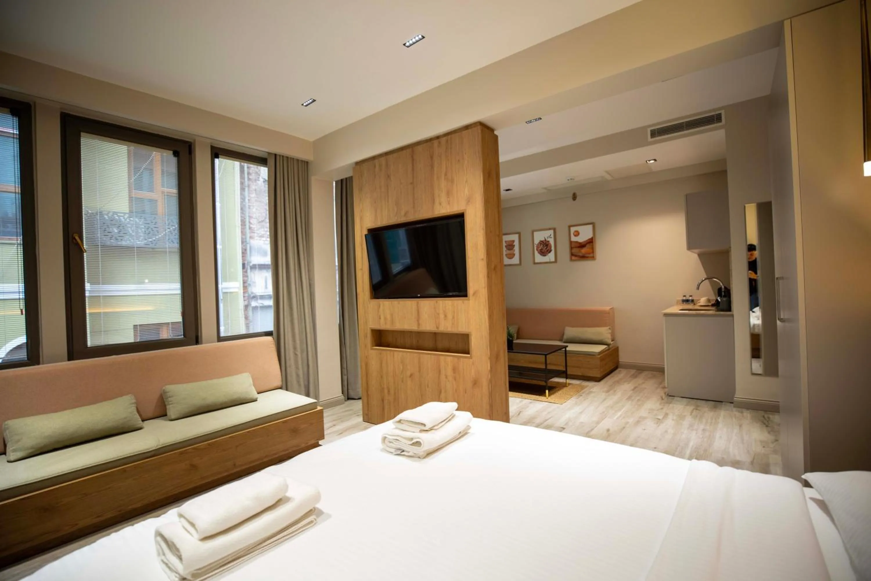 Bed in 21 Rooms Hotel