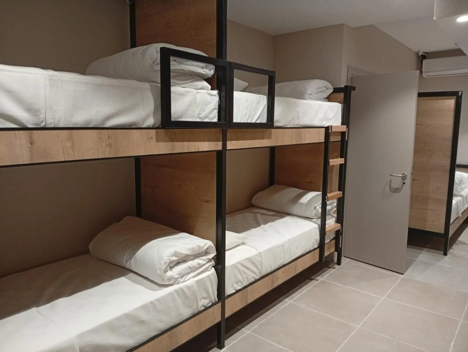 Bed in 21 Rooms Hotel