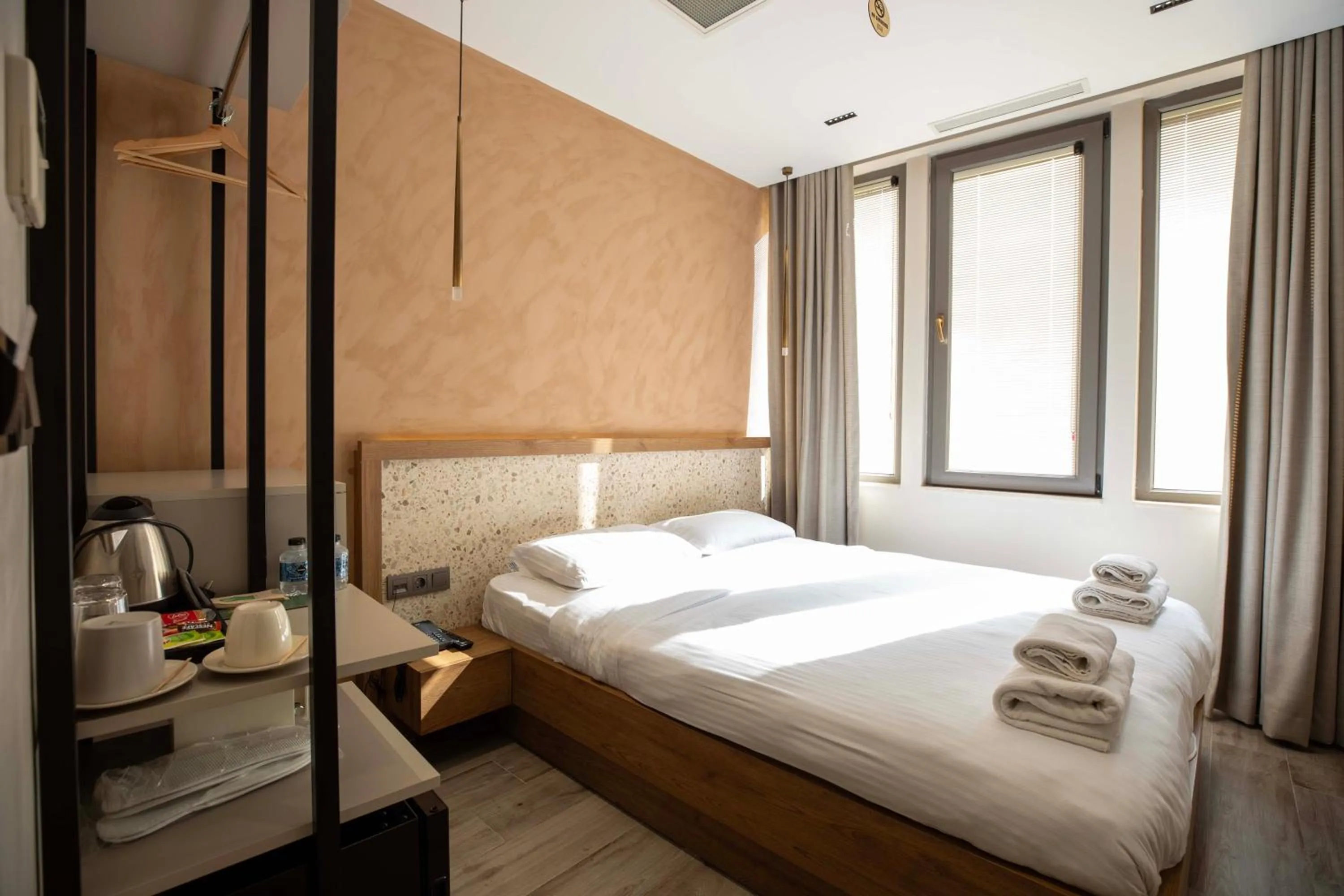 Bed in 21 Rooms Hotel