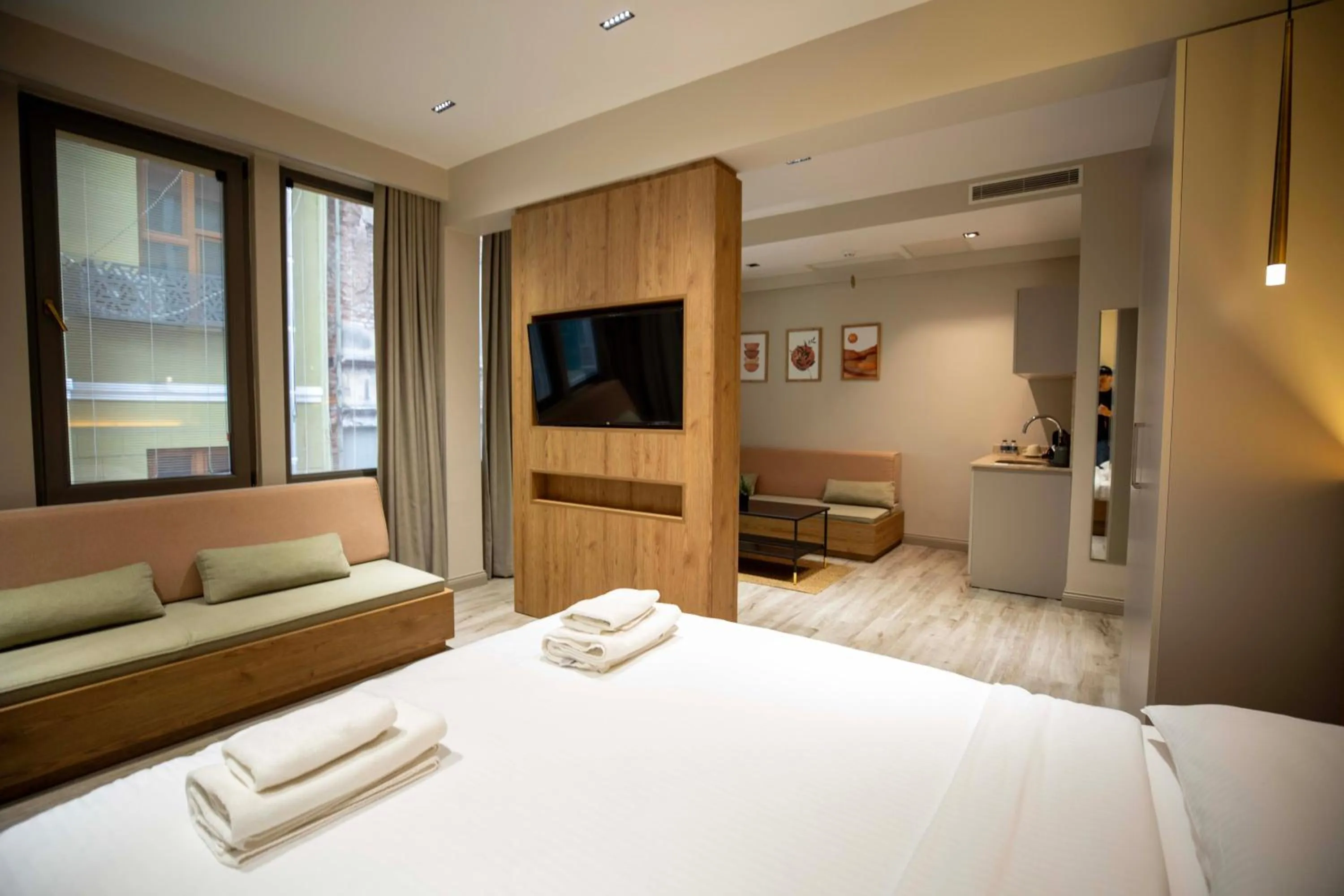 Bed in 21 Rooms Hotel