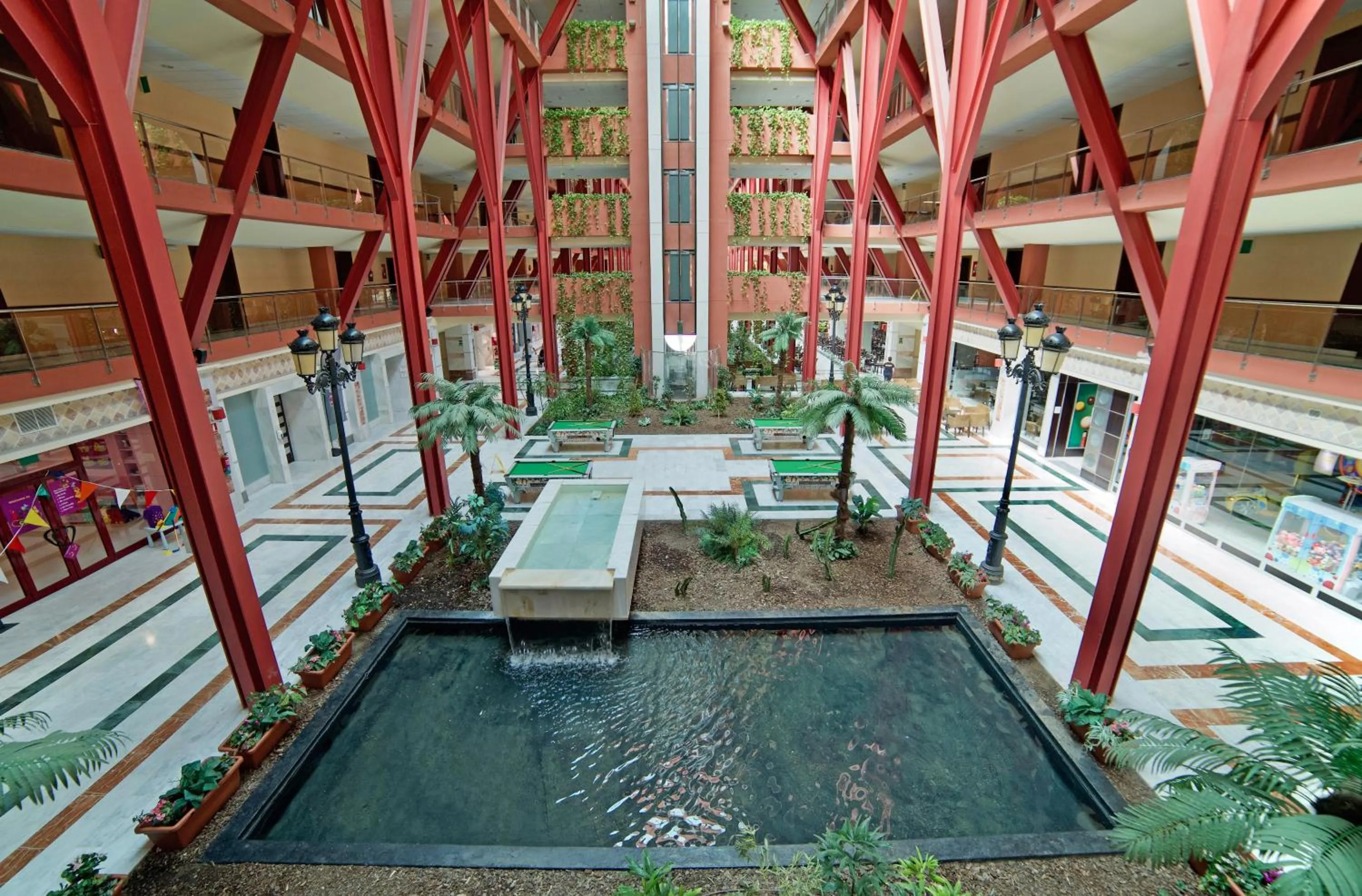 Area and facilities in Holiday Premium Resort