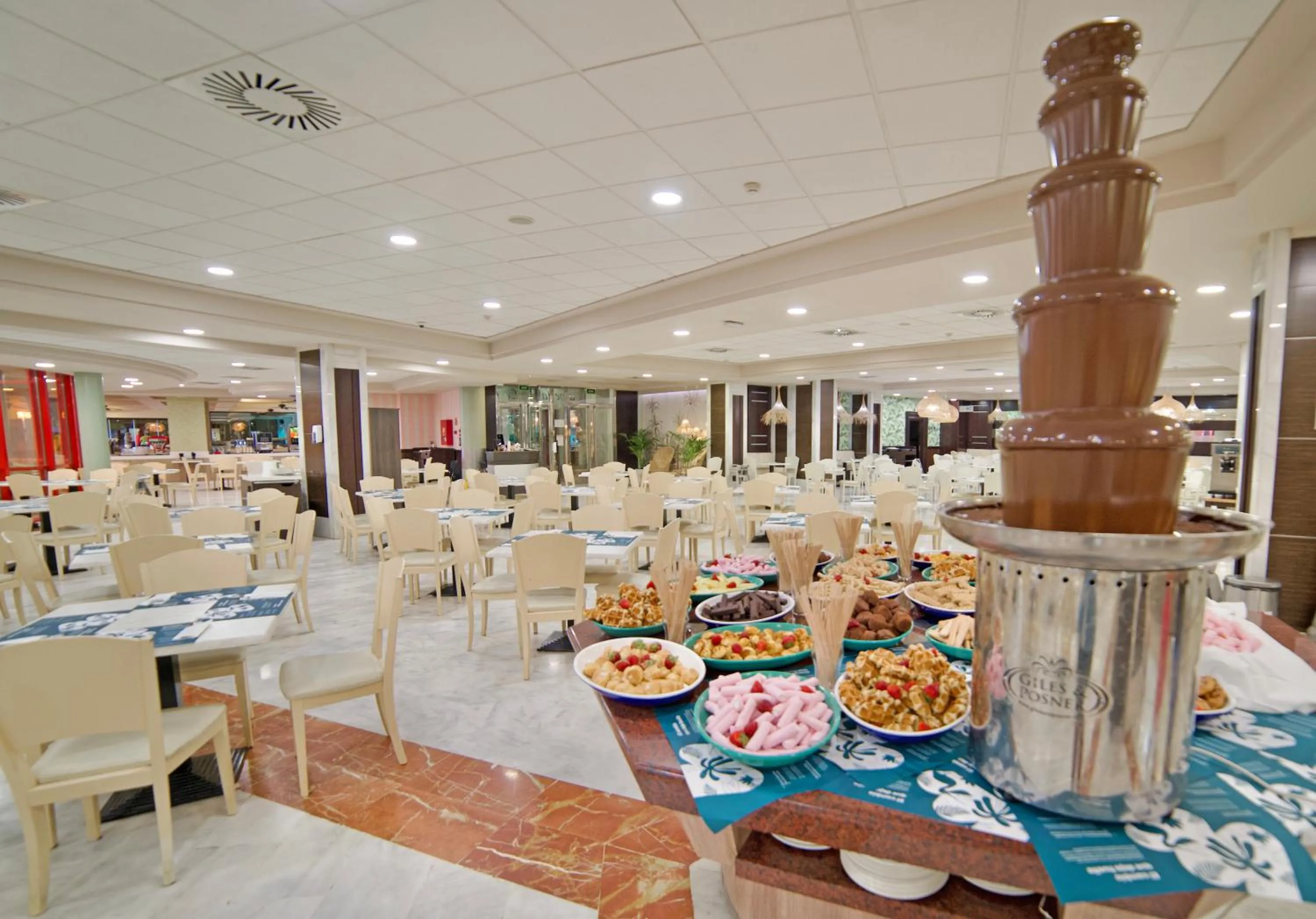 Restaurant/places to eat in Holiday Premium Resort