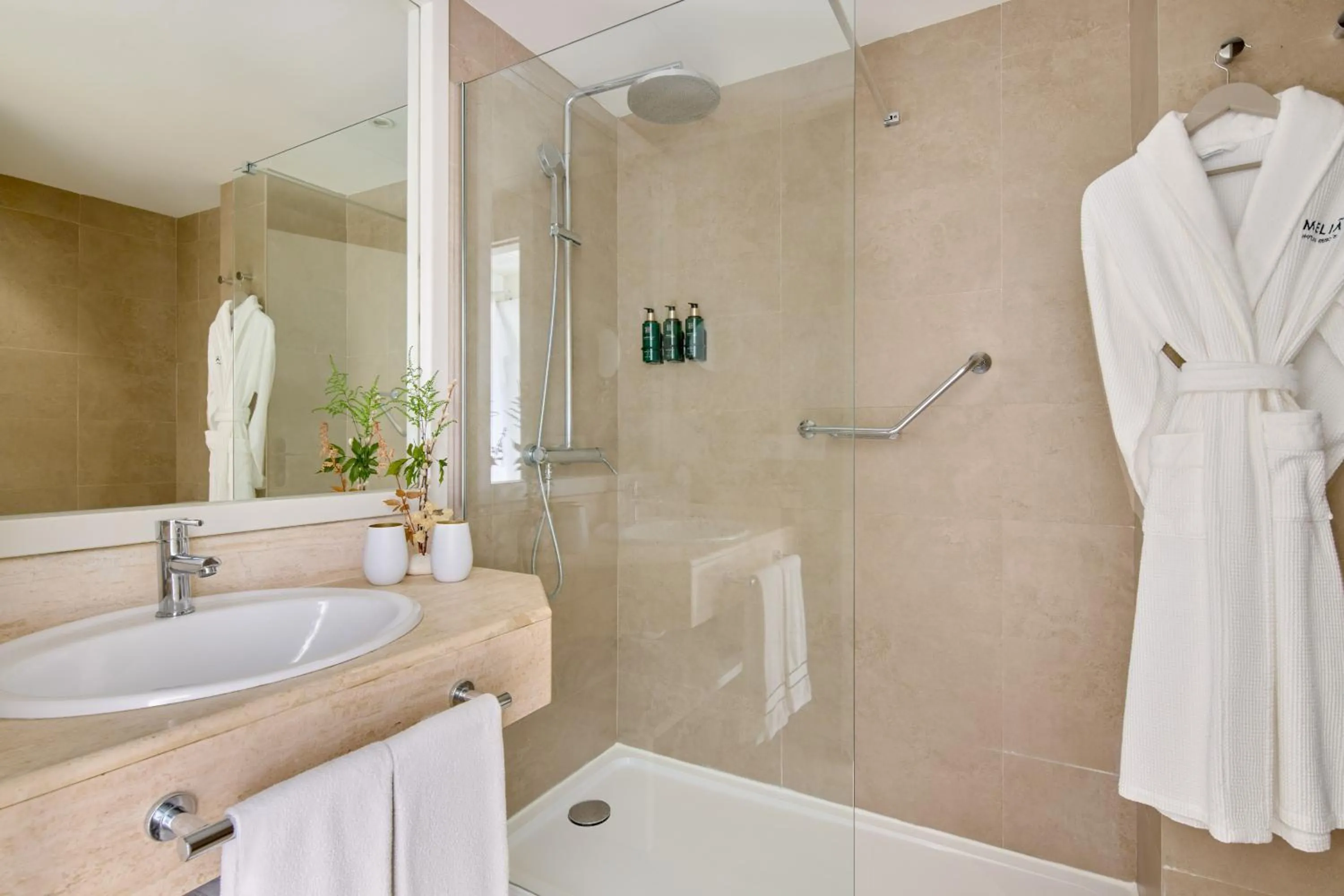 Shower in Meliá Cala Galdana