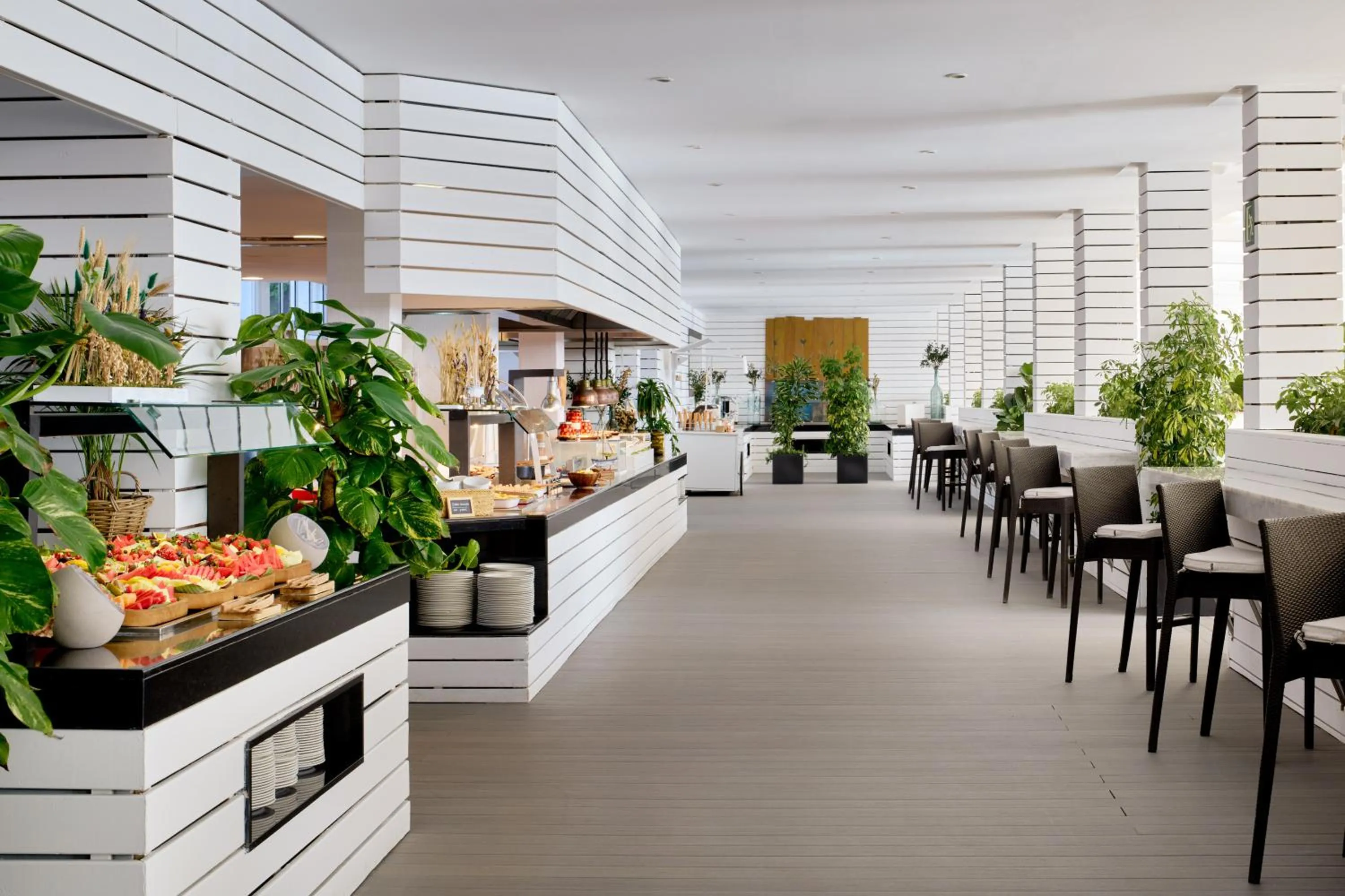 Restaurant/places to eat in Meliá Cala Galdana